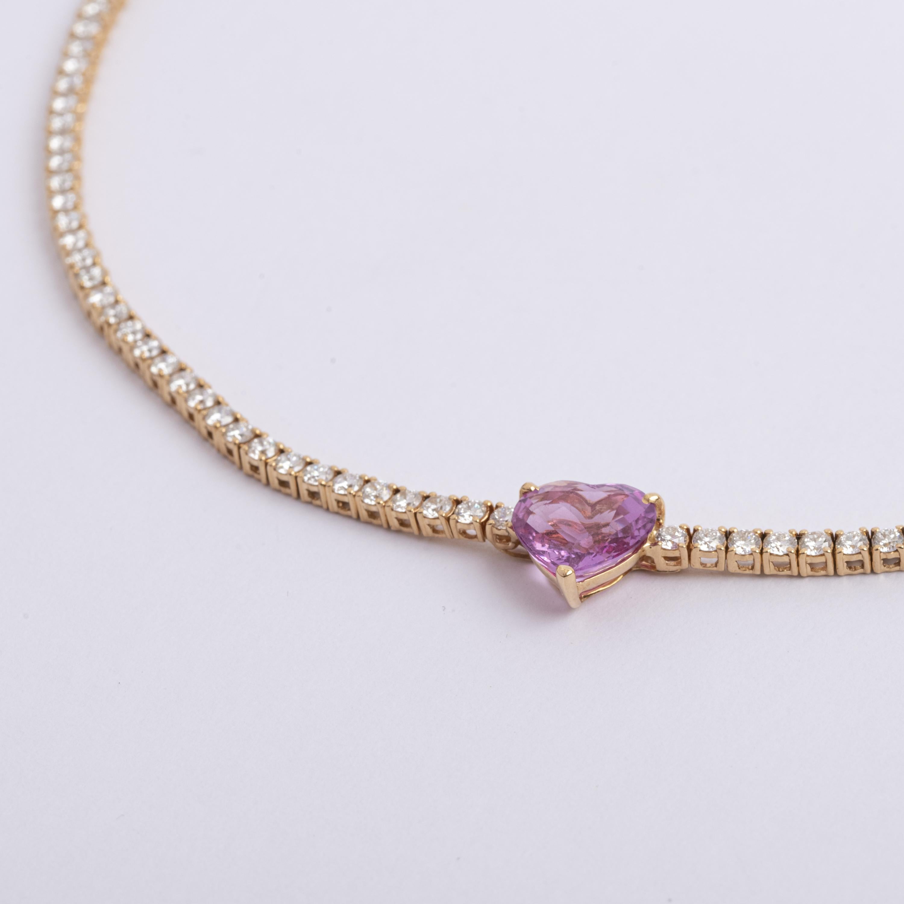 Contemporain Collier tennis Crivelli en or rose avec saphir rose 3,06 carats et cœur de 5,65 carats en vente