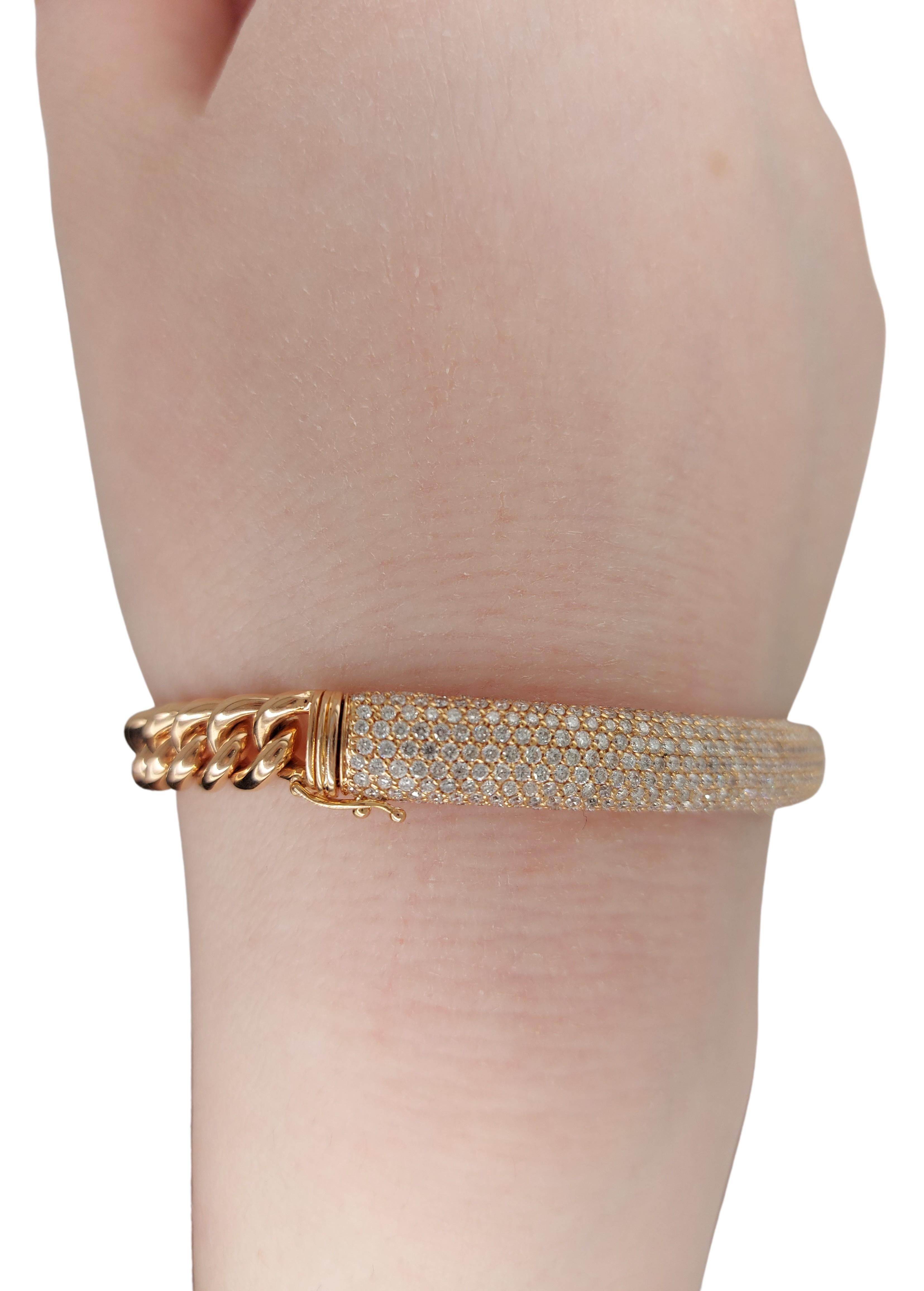 Crivelli Stunning 18kt Rose Gold Bracelet with 2.46 Ct Pavé Set Diamonds For Sale 3