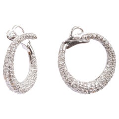 Boucles d'oreilles Crivelli en or blanc avec diamants pavés de 2,11 carats