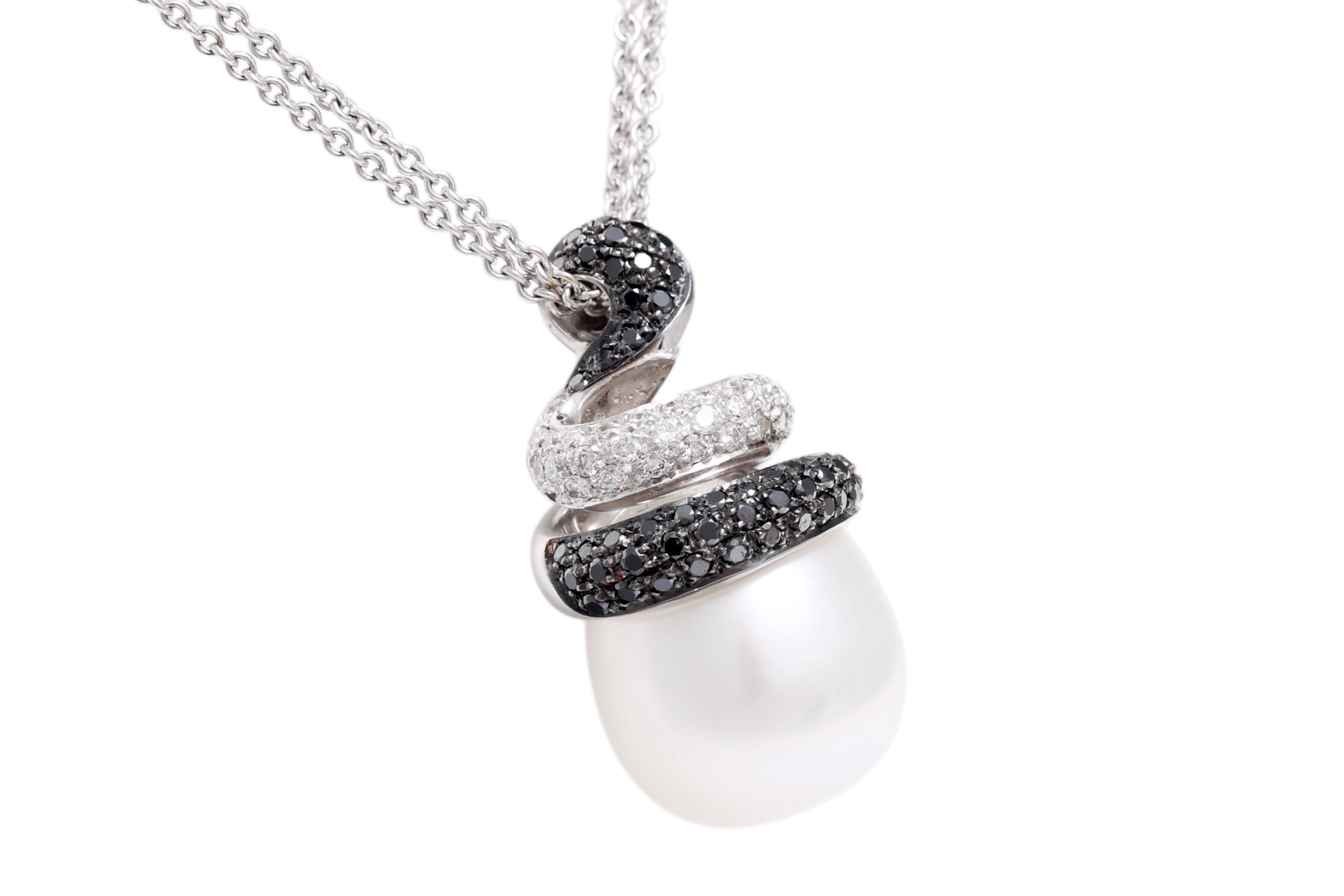 Round Cut Crivelli White Gold Pearl & Diamonds Pendant / Necklace For Sale