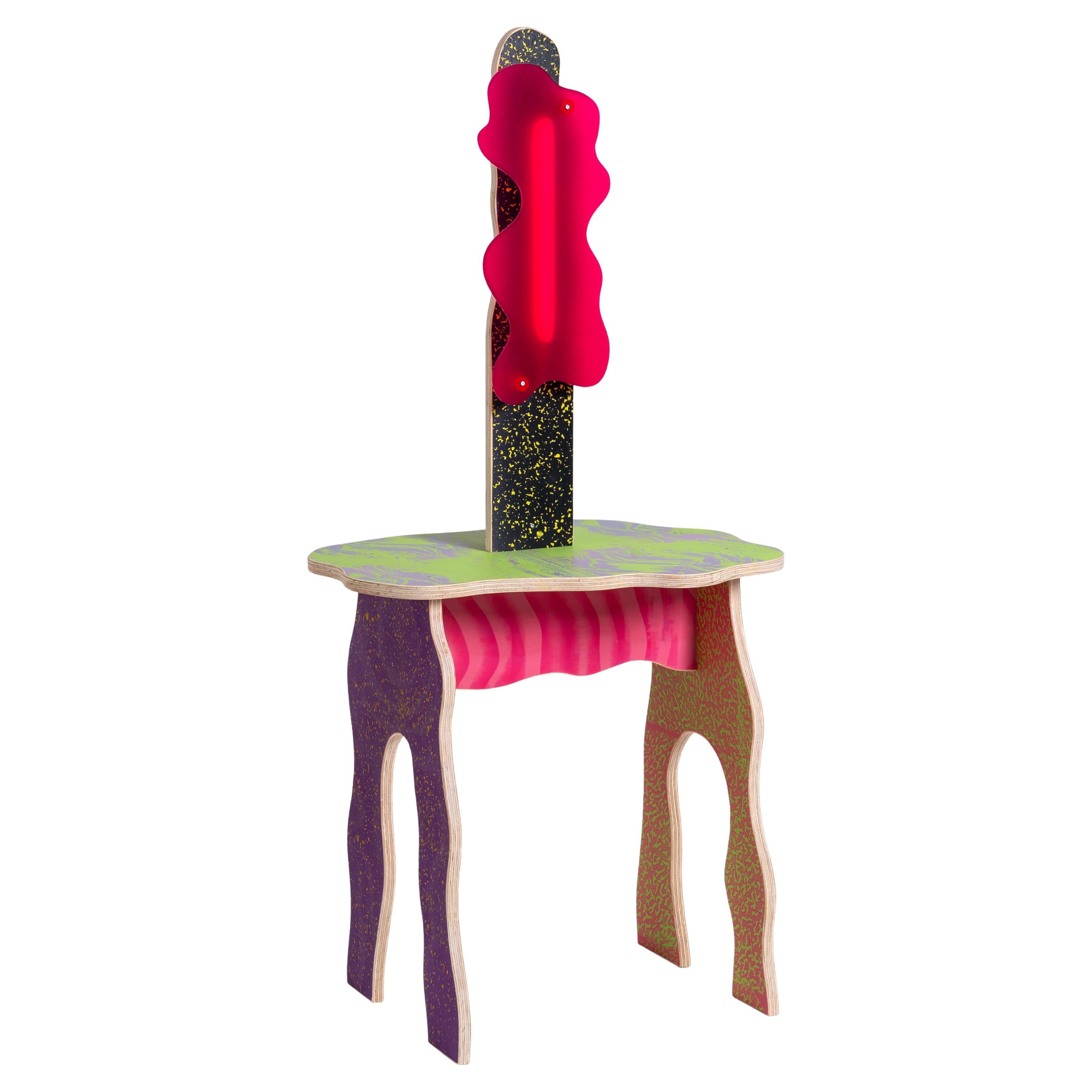 CRLL n°133 / Petite table avec bois clair et coloré sérigraphié à la main