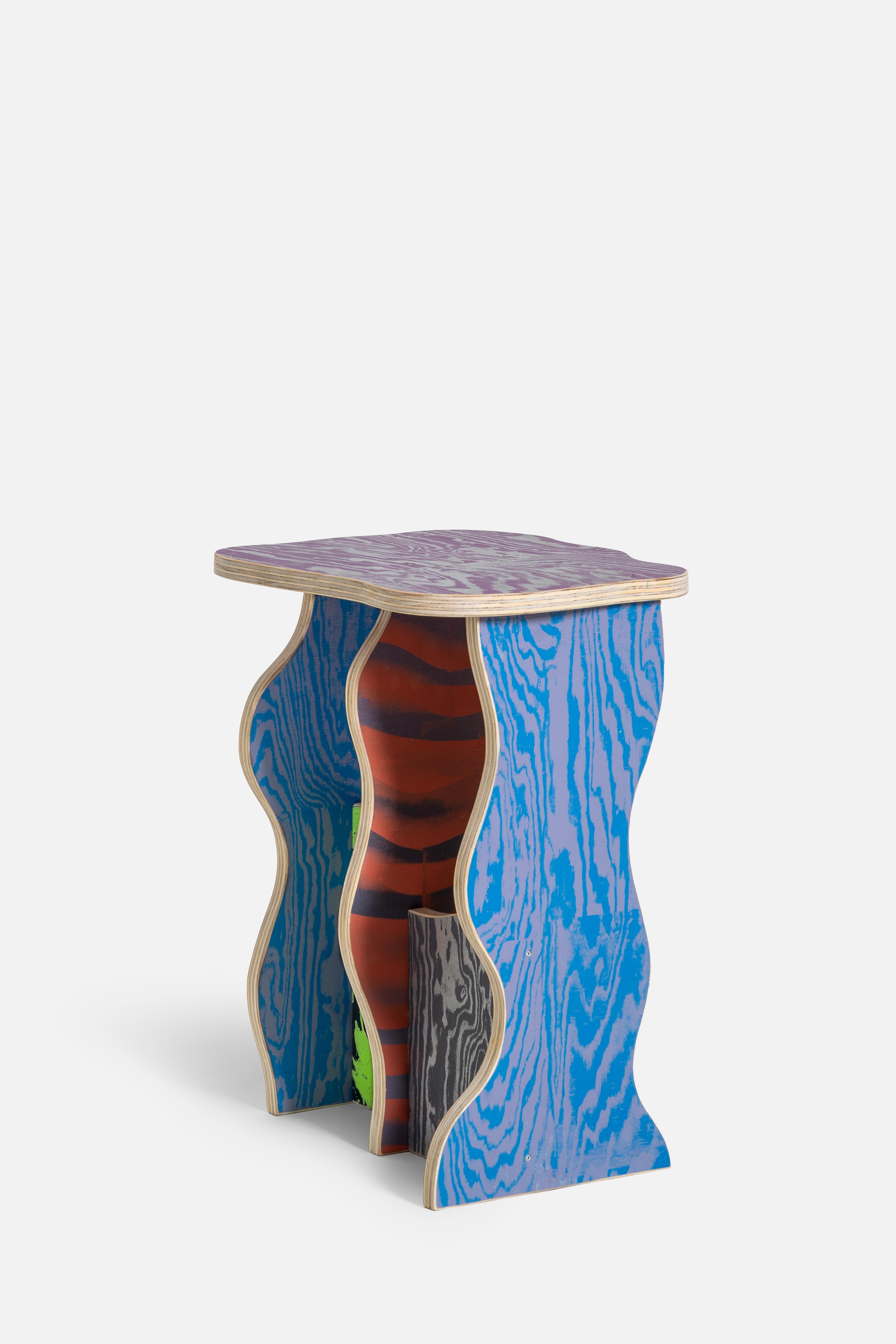 CRLL n°136 / Tabouret / Impression colorée de soie sur contreplaqué Neuf - En vente à Vicenza, IT