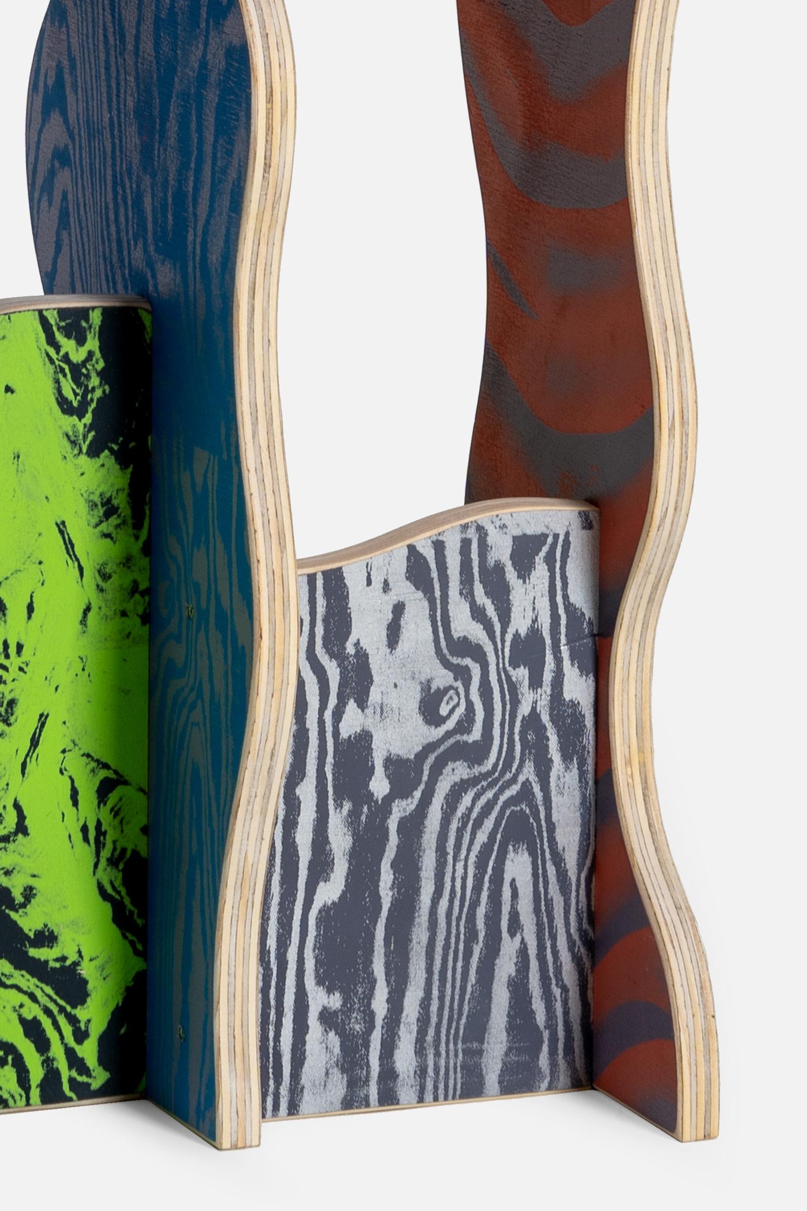 XXIe siècle et contemporain CRLL n°136 / Tabouret / Impression colorée de soie sur contreplaqué en vente