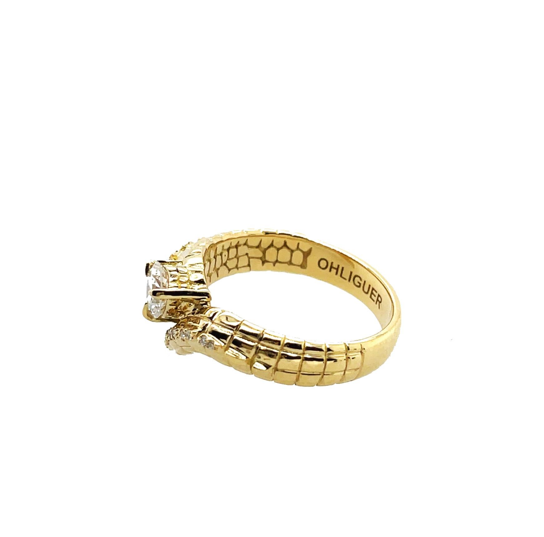 Croc tail diamond ring in 18ct yellow gold In New Condition For Sale In Brisbane, AU