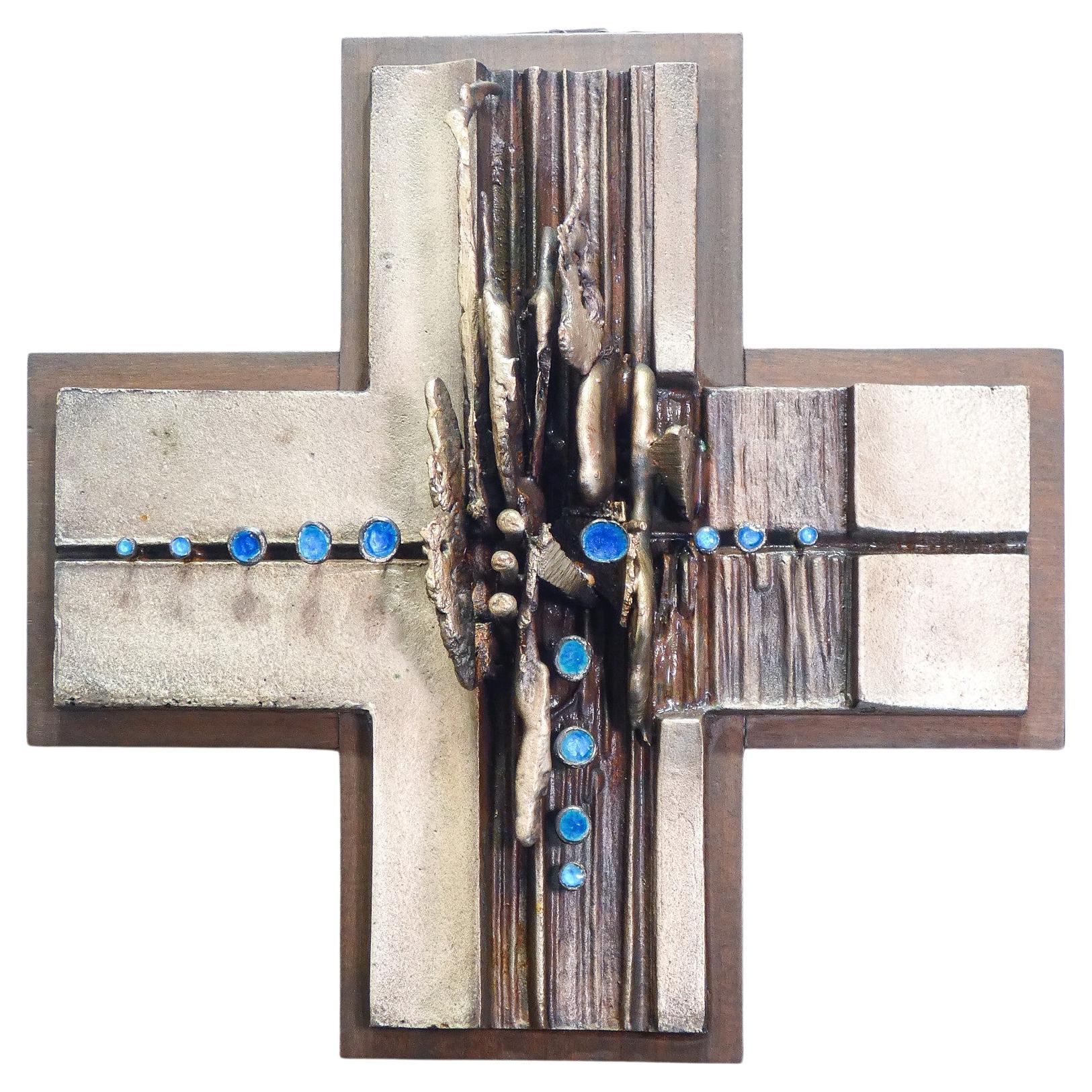 Metal and enamel crucifix, signed DEL CAMPO. Turin, 1960s For Sale