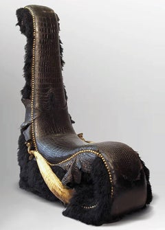 Croco Lamp Black Armchair with Zebu Horns
