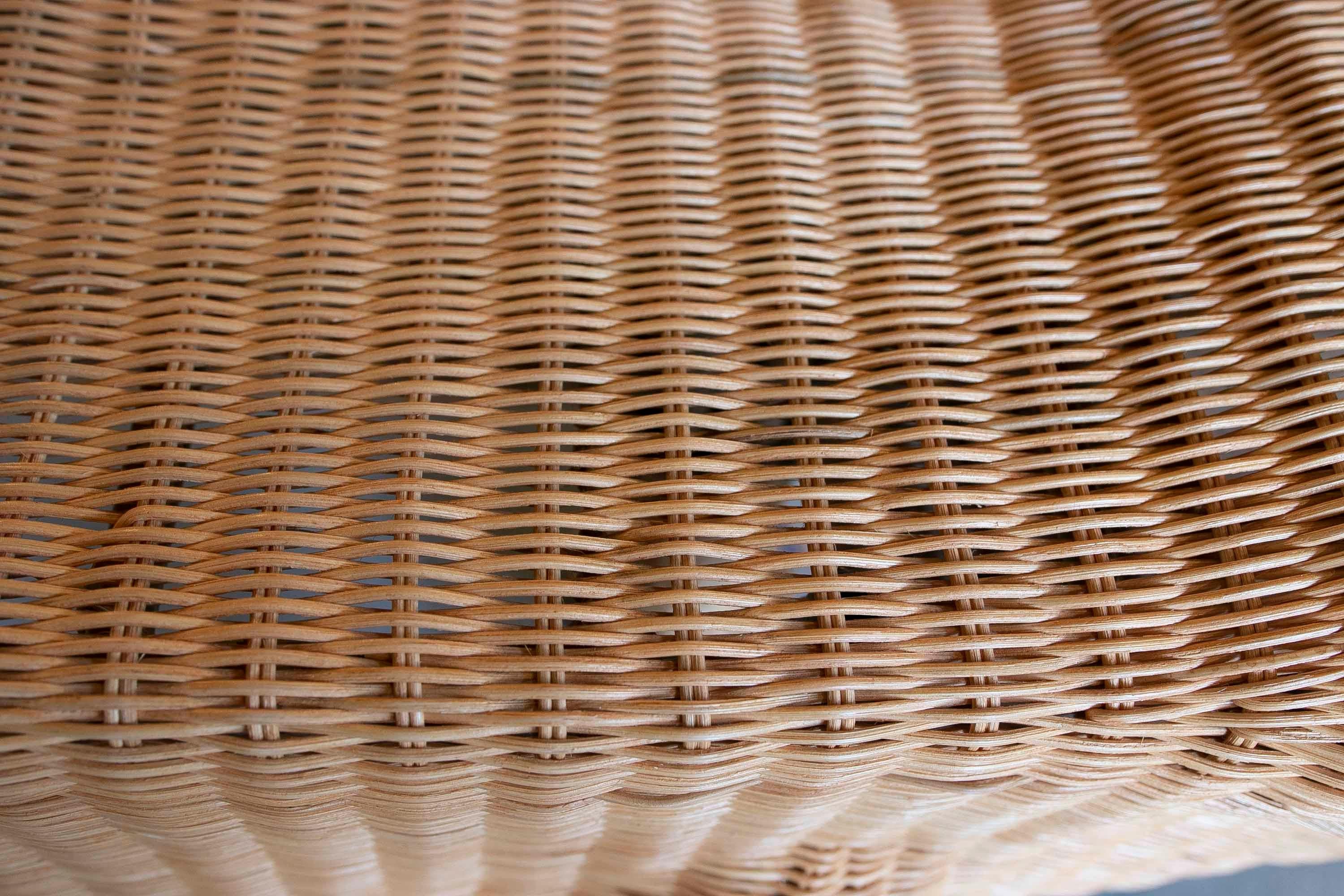 Banc Crocodile en osier avec structure en fer dans les tons bruns en vente 11