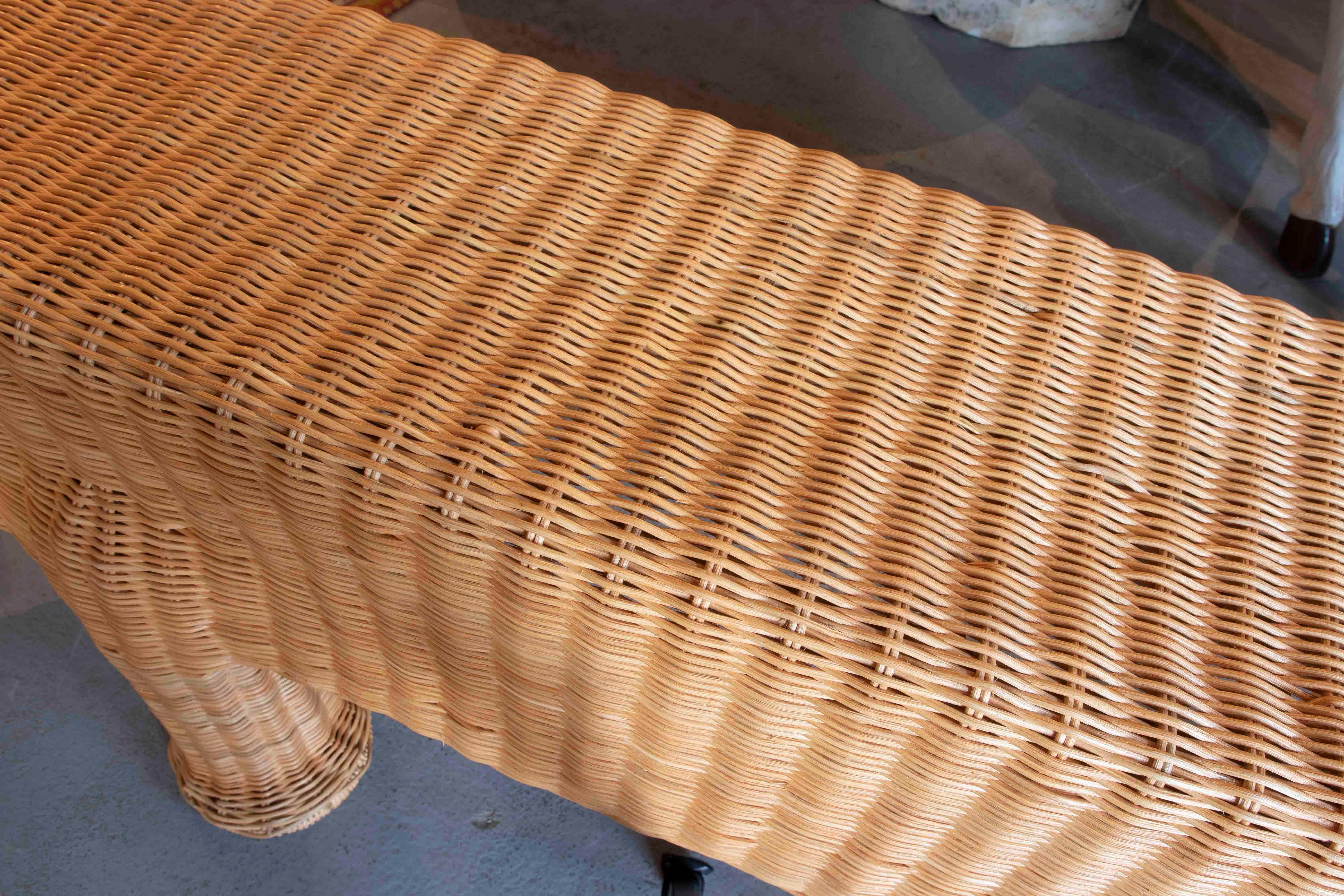 Banc Crocodile en osier avec structure en fer dans les tons bruns en vente 4