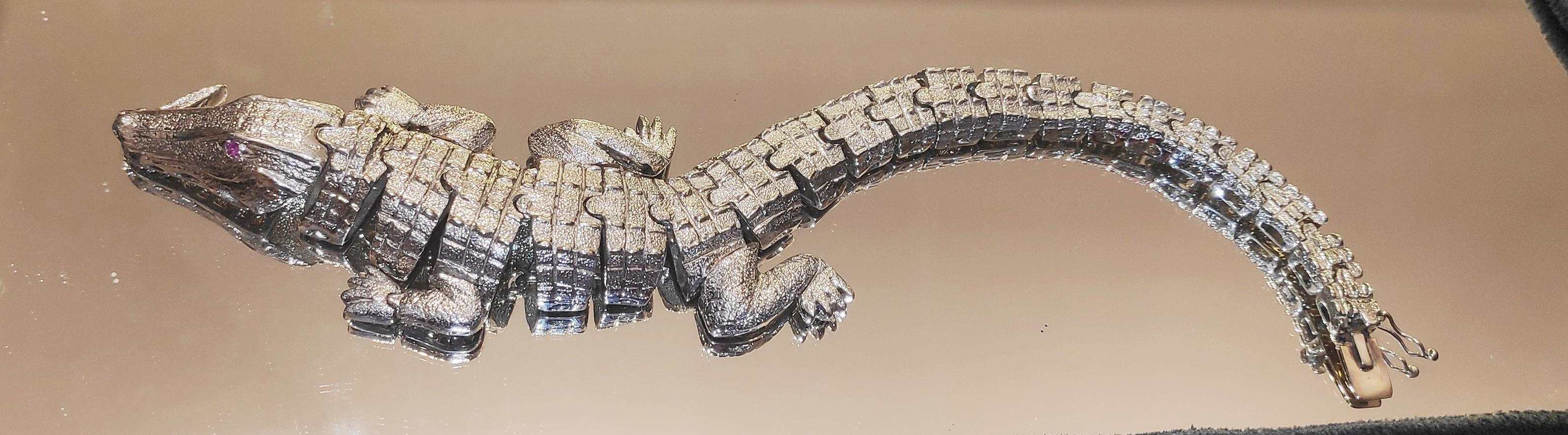 Bracelet crocodile en argent et or Neuf - En vente à Palermo, IT