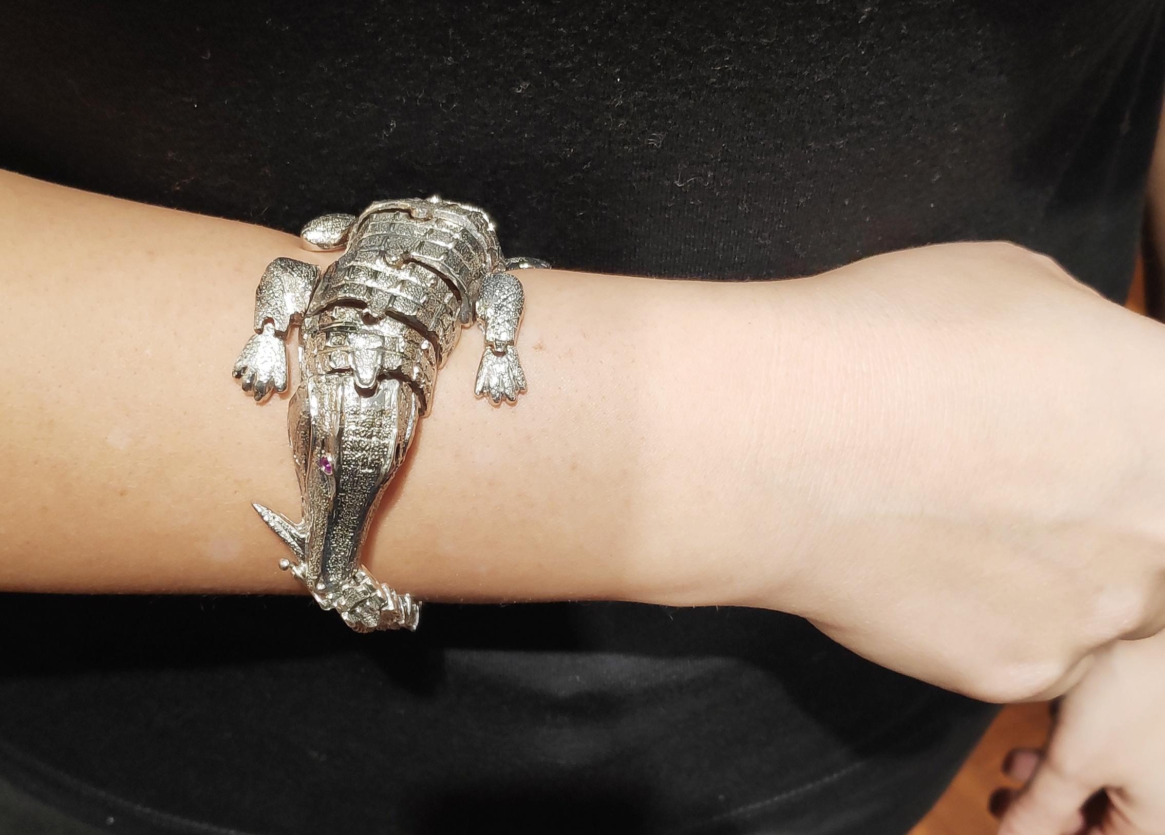 Modern Crocodile Bracelet in Silver and Gold For Sale