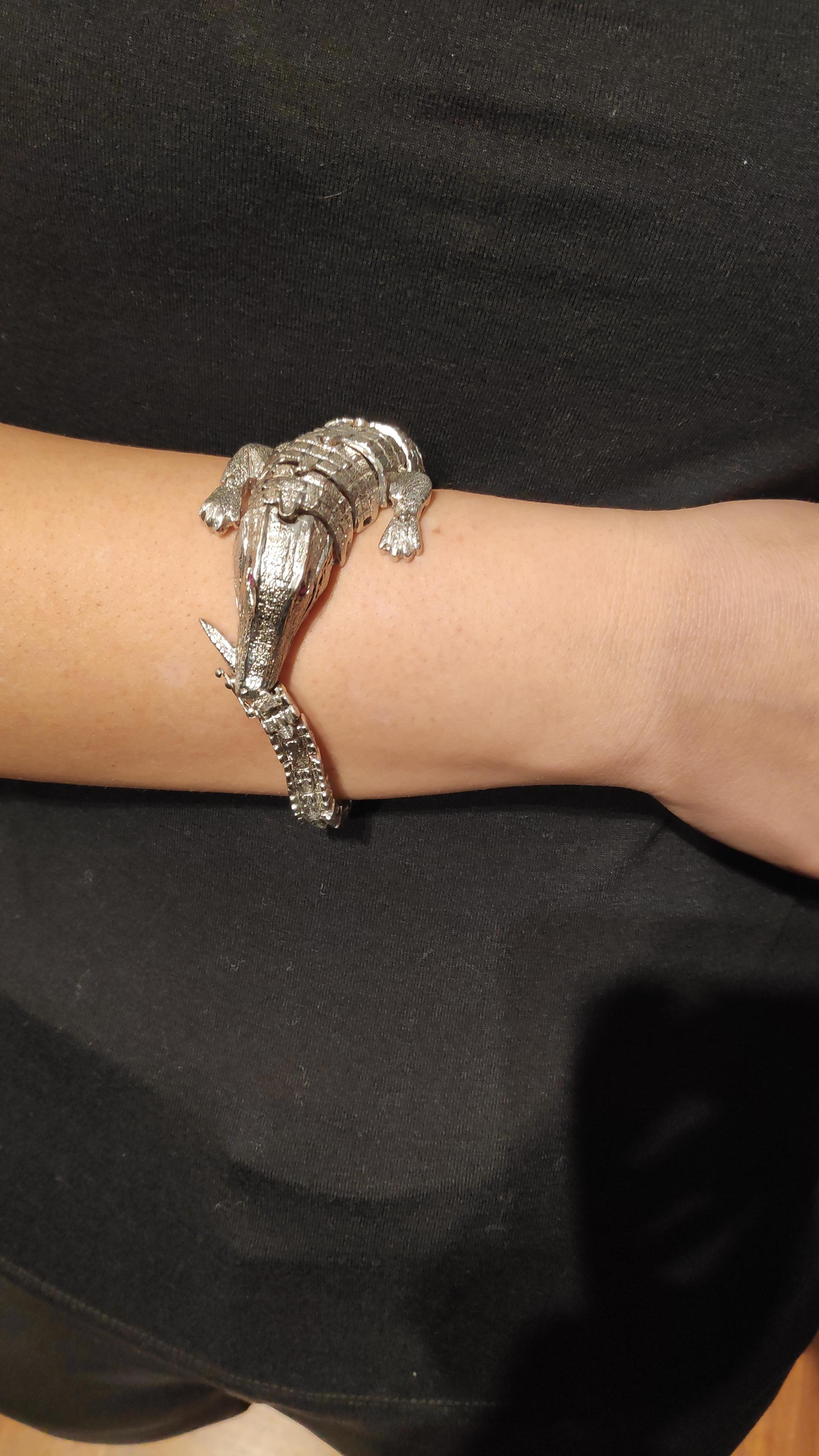 Crocodile Bracelet in Silver and Gold In New Condition For Sale In Palermo, IT