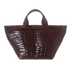 Donna Elissa Crocodile handbag size Unique