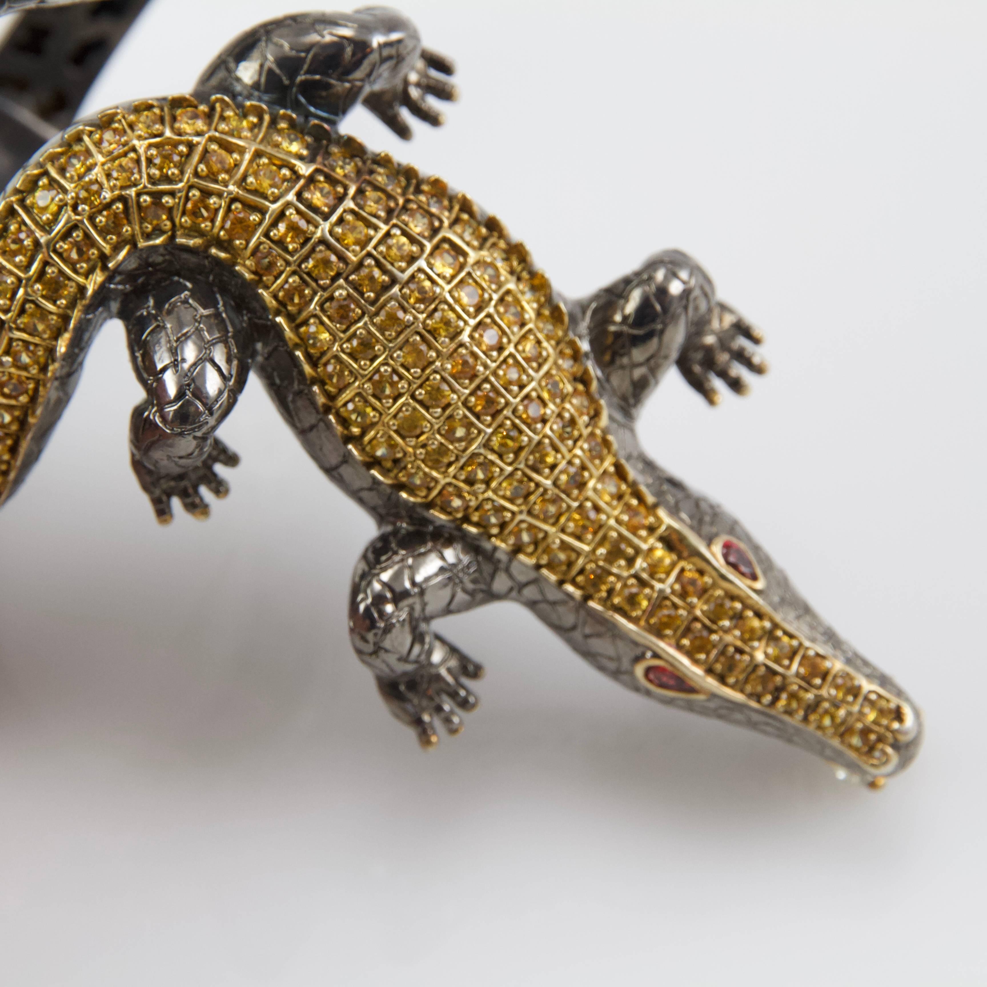 Crocodile Loving Diamond Bracelet by Terzian For Sale 4