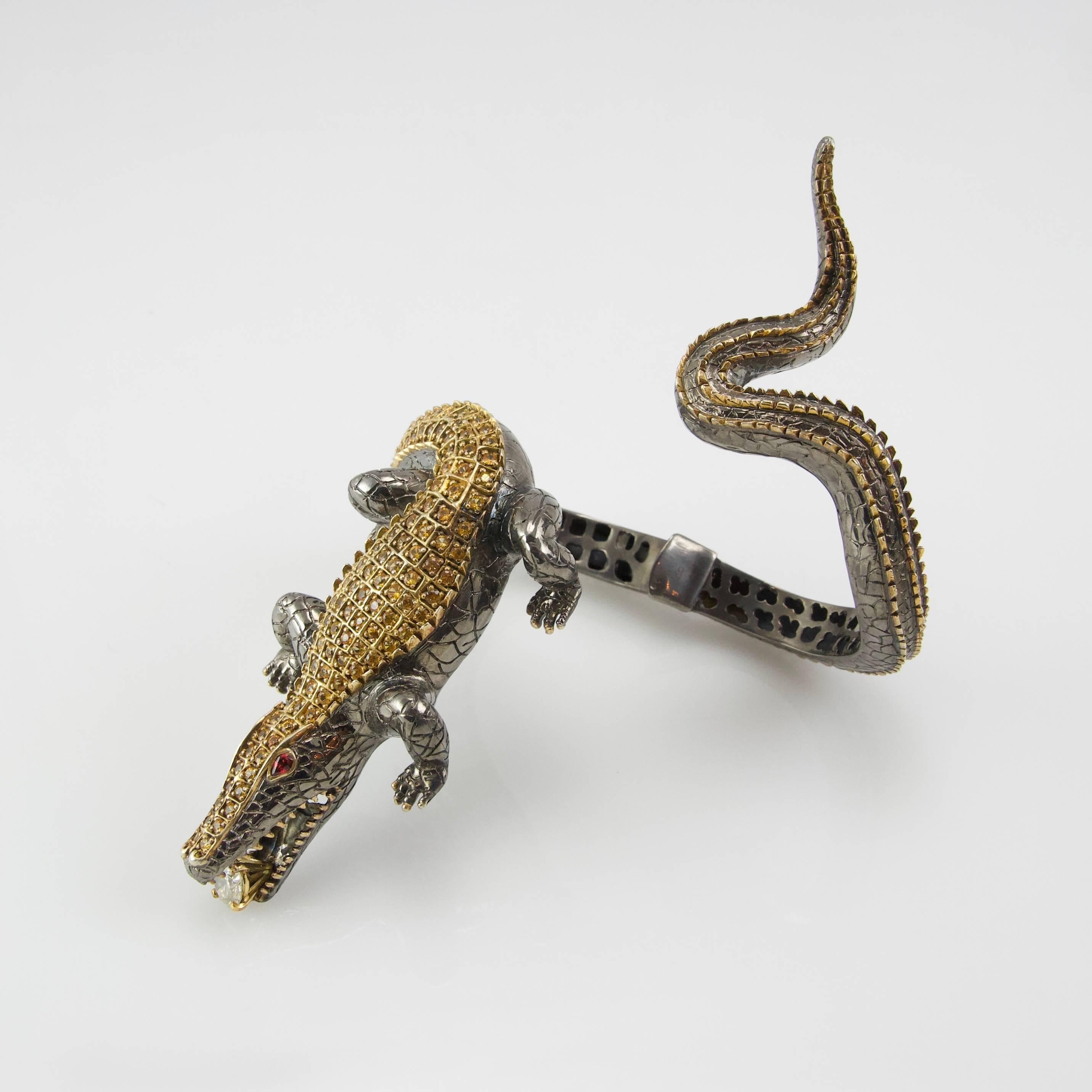 Crocodile Loving Diamond Bracelet by Terzian For Sale 12