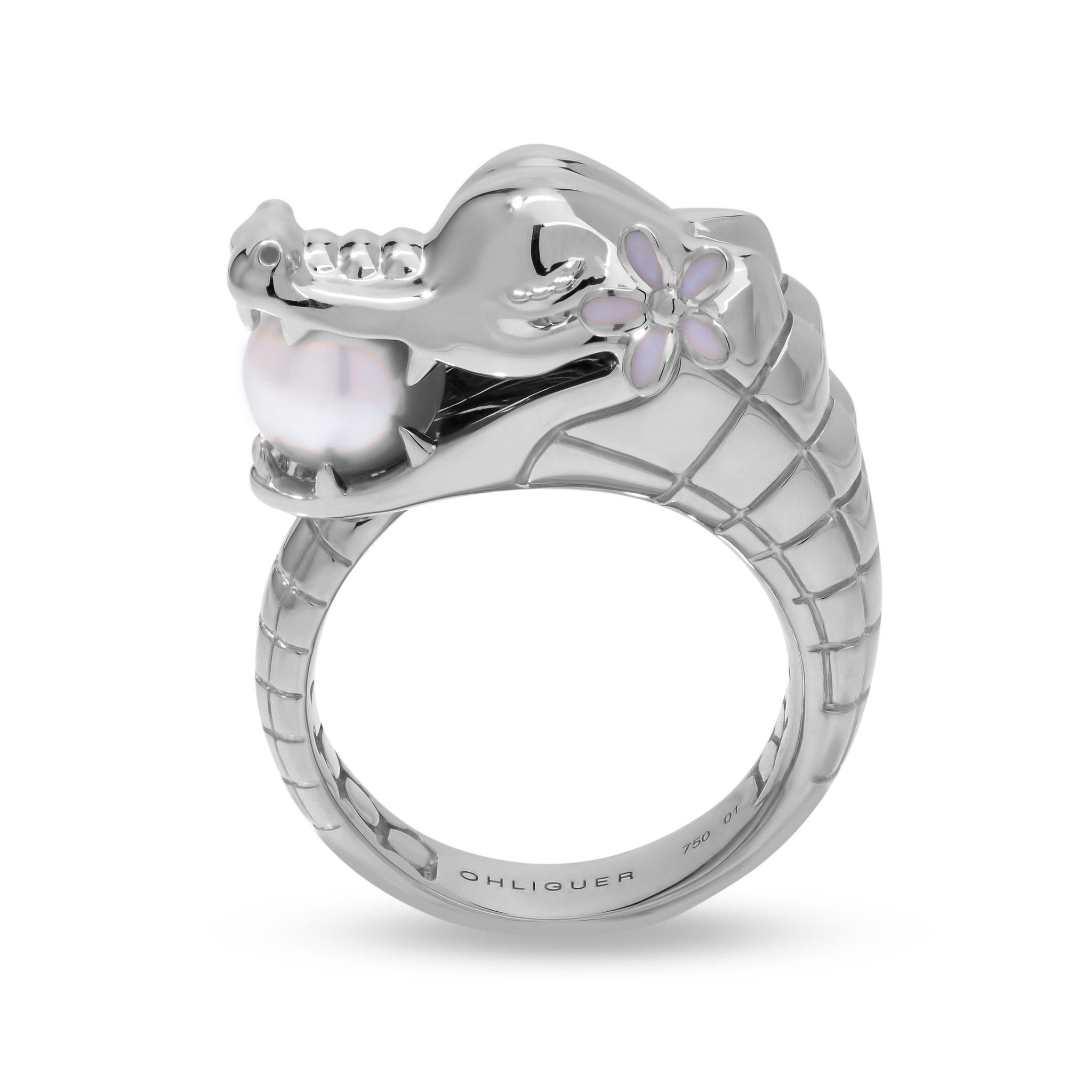 For Sale:  Crocodile Ring with Australian Akoya Pearl in 18ct White Gold 4