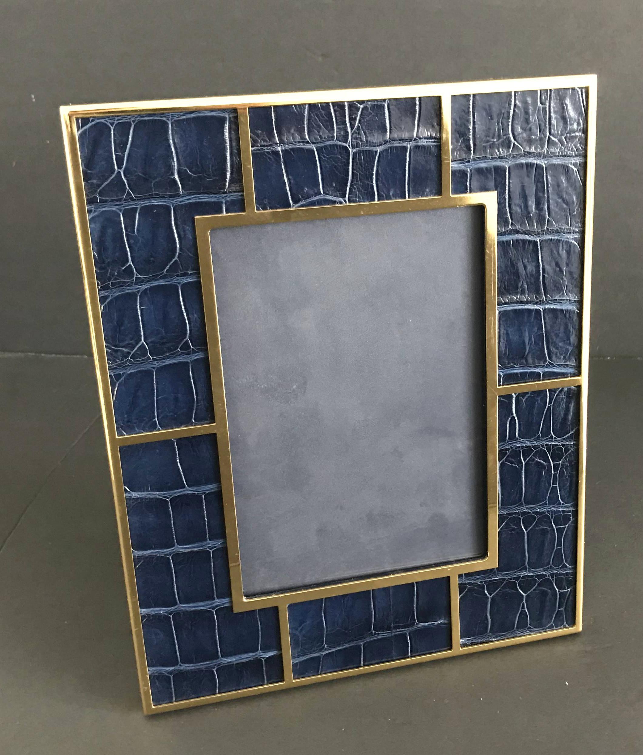 Navy blue crocodile skin and gold-plated picture frame by Fabio Ltd
Height: 10.5 inches / Width: 8.5 inches / Depth: 1 inch
Photo size: 5 inches by 7 inches
1 in stock in Palm Springs
Order Reference #: FABIOLTD PF32
This piece makes for great and