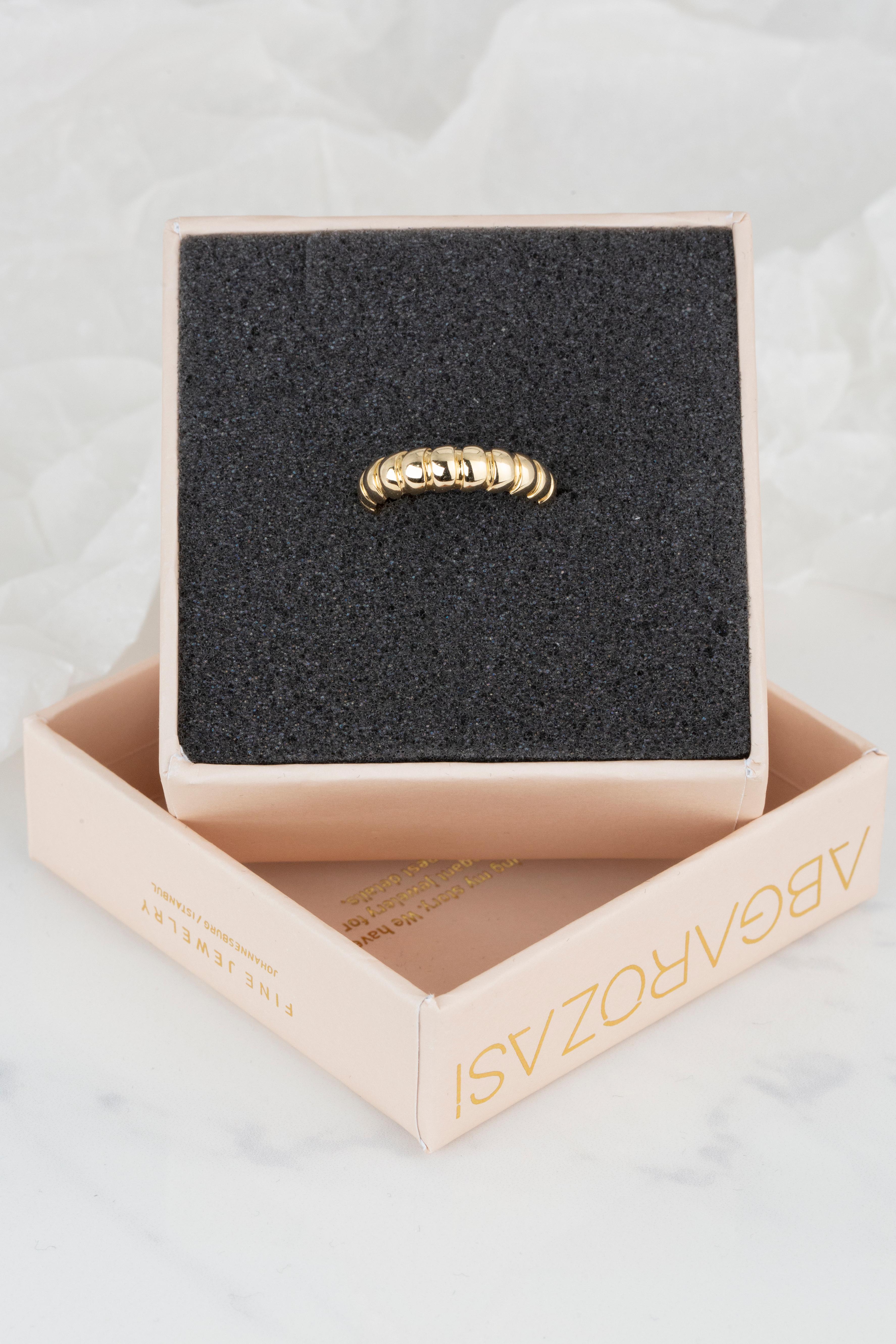 En vente :  Bague Croissant, bague Croissant à dôme, bague Croissant en or 14K 4