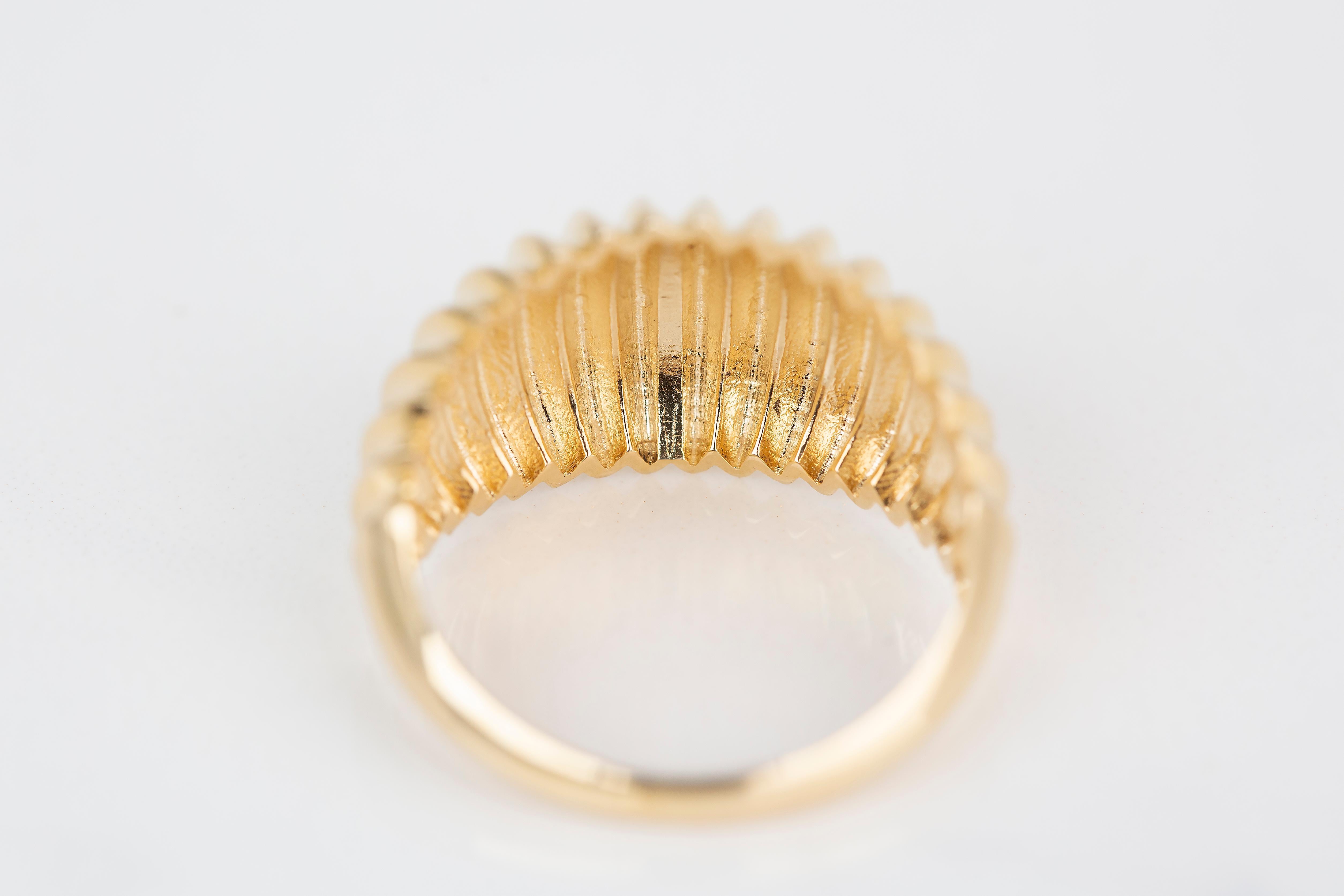 Im Angebot: Croissant-Ring, Kuppel-Croissant-Ring, 14K Gold Croissant-Ring () 8