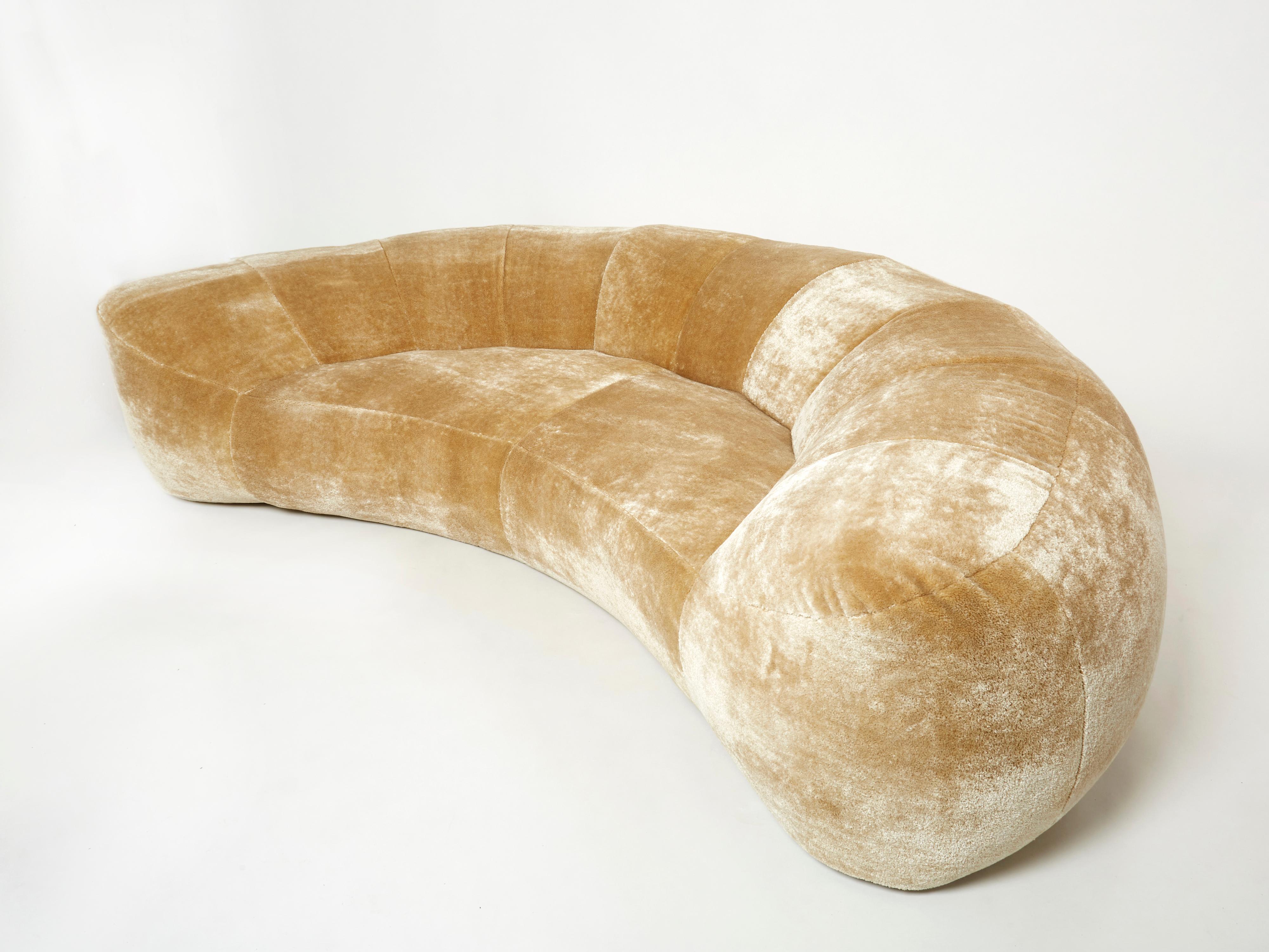 French Croissant Sofa by Raphael Raffel for Honore Paris in Mohair Velvet, 1970s For Sale