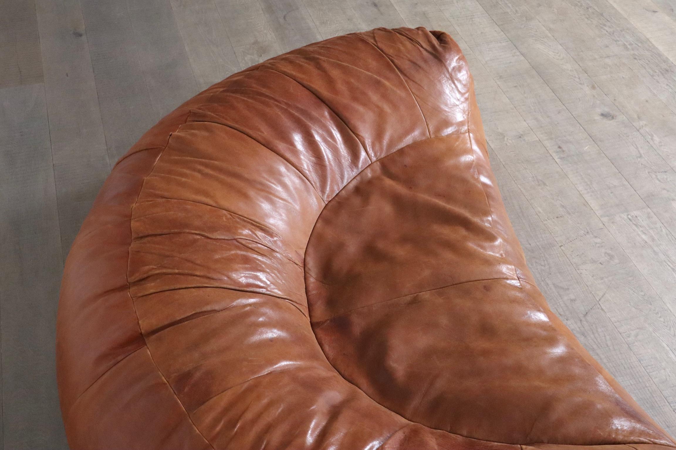 Croissant Sofa in Cognac Leather by Raphael Raffel for Honore Paris, 1970s For Sale 1