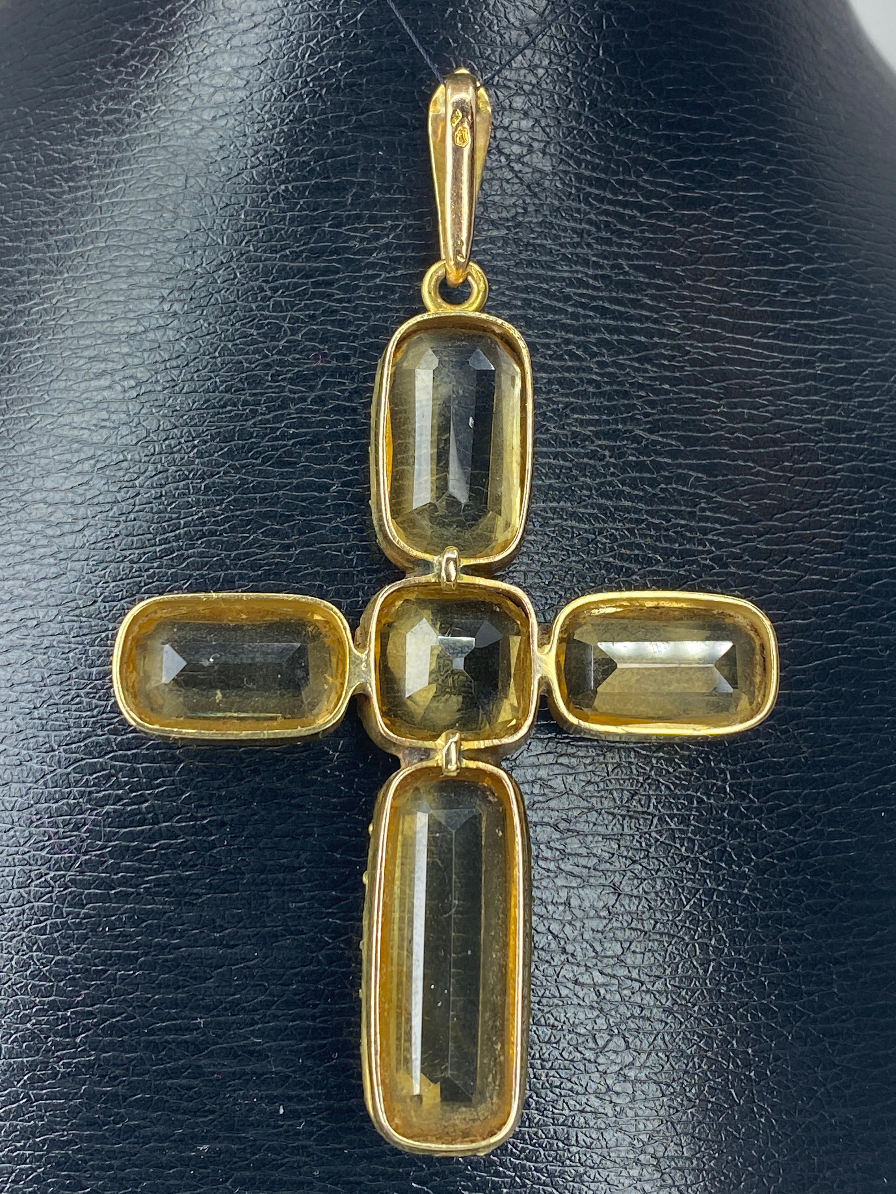 Französisches Kreuz in Gold 18 Karat, verziert mit 5 Zitrinen, Ende XIX. im Angebot 2