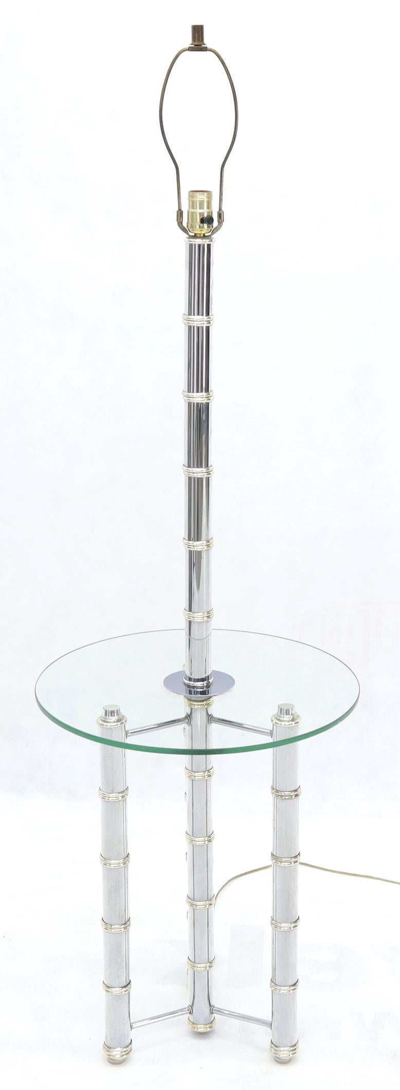 Chrom und Messing Faux Bambus Tripod Glas Beistelltisch Stehleuchte im Angebot 2