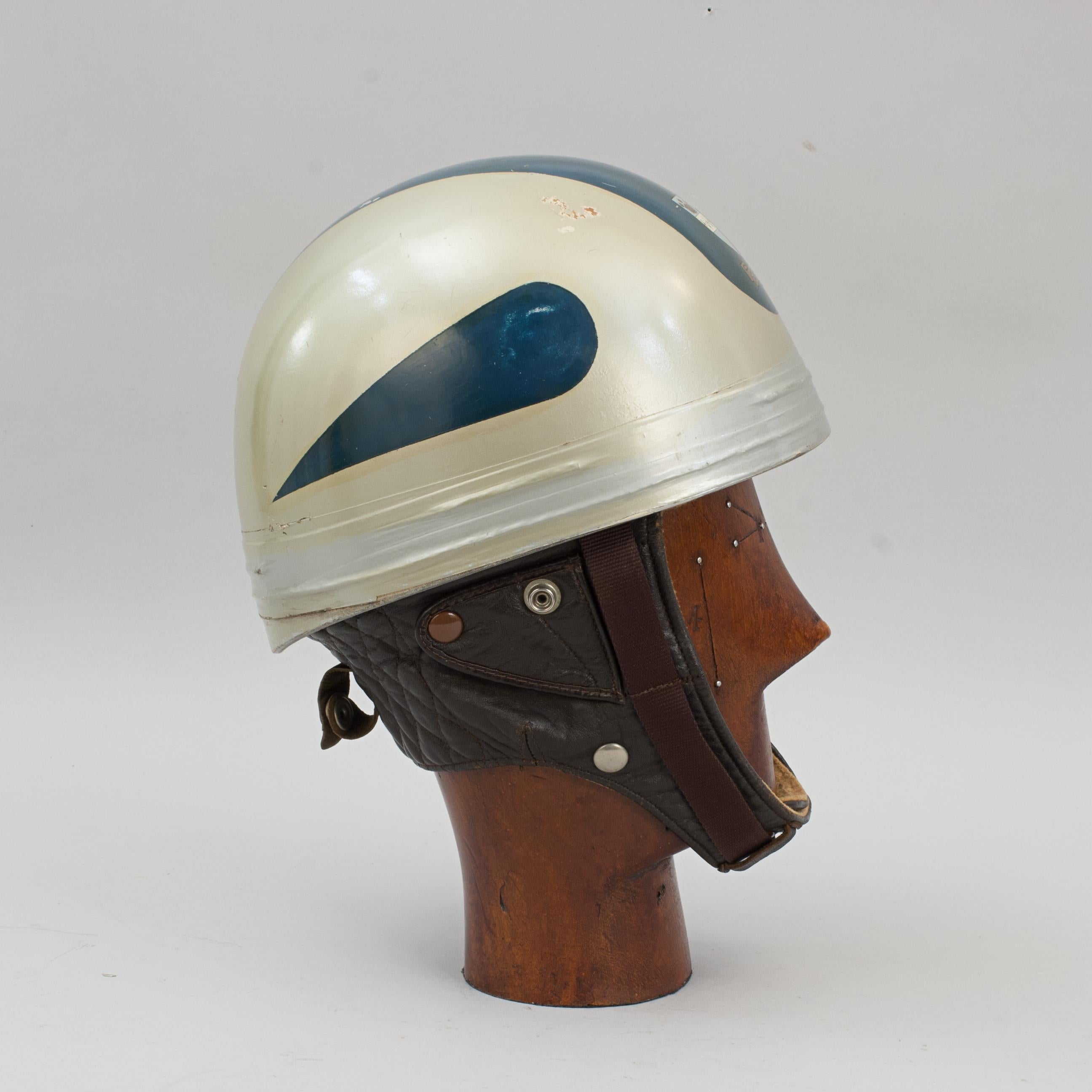 Cromwell Motorcycle Helmet In Good Condition For Sale In Oxfordshire, GB