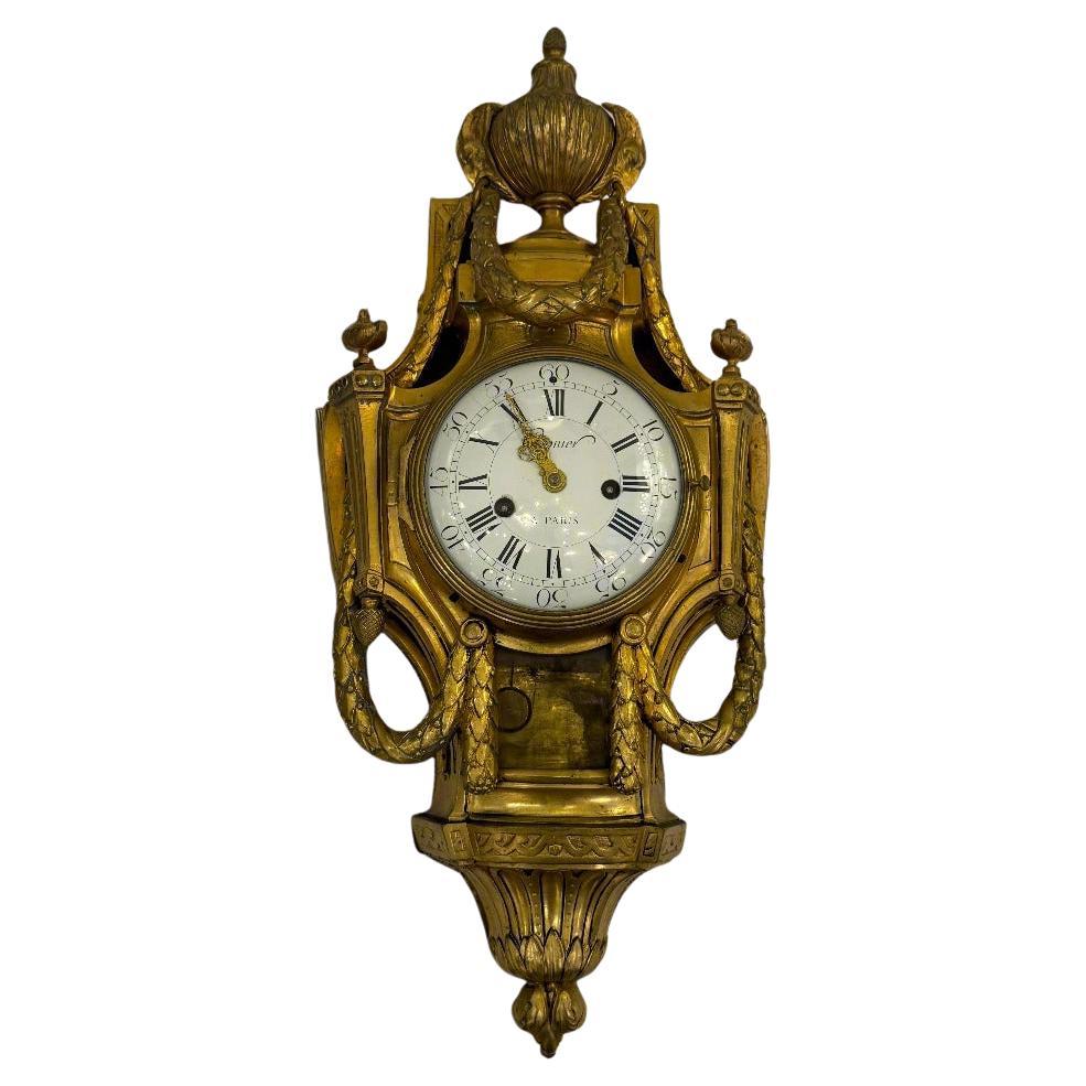 Horloge murale française d'époque Louis XVI en bronze doré Cronier Paris en vente