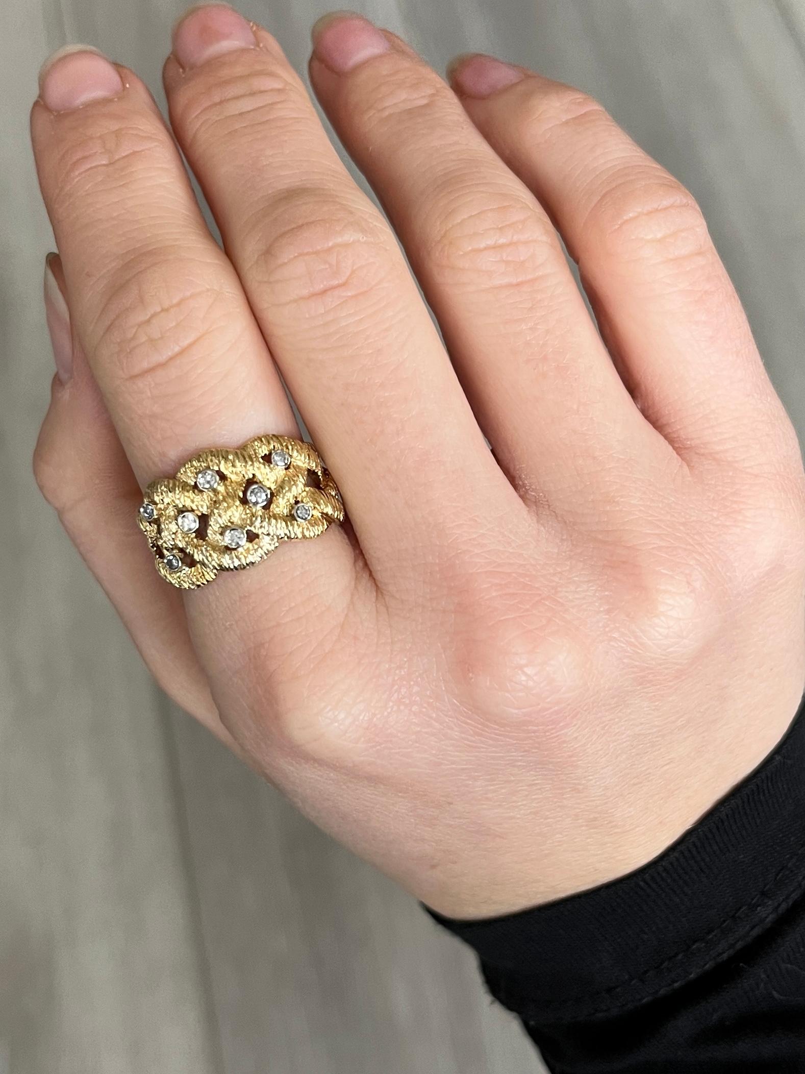 Diamant-Ring aus 18 Karat Gold von Crop & Farr (Rundschliff) im Angebot