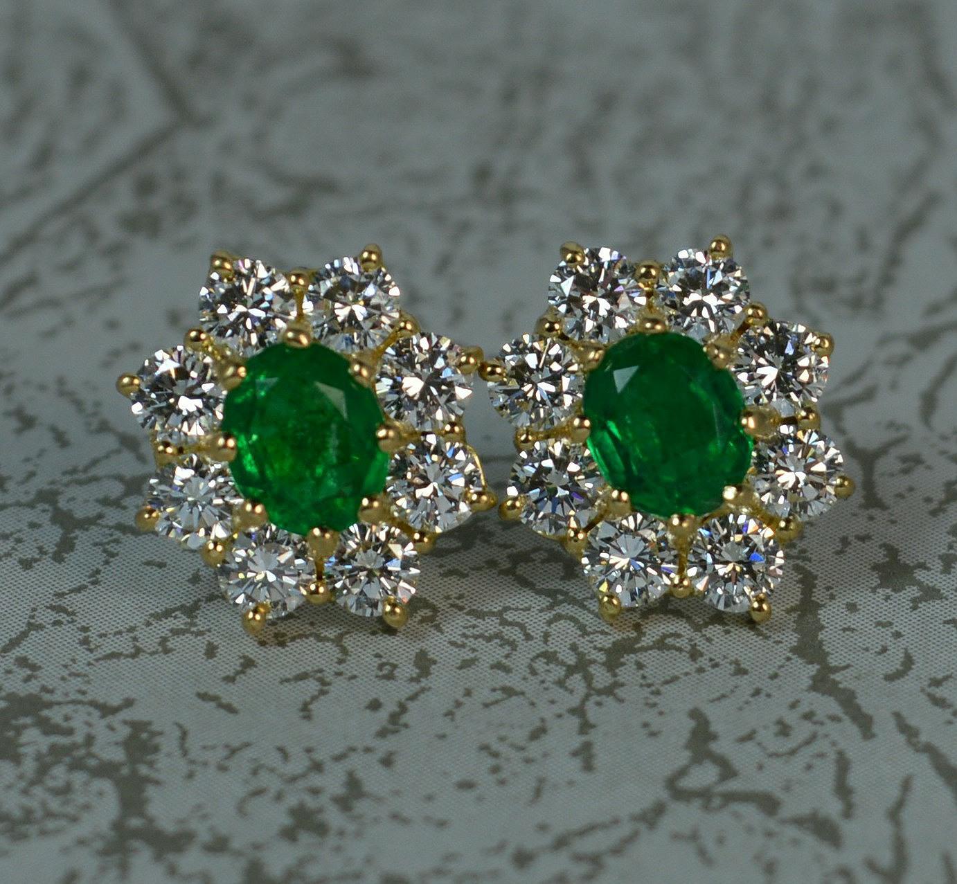 Cropp & Farr 18ct Gold Colombian Emerald 1.6ct Vs Diamond Stud Cluster Earrings 8