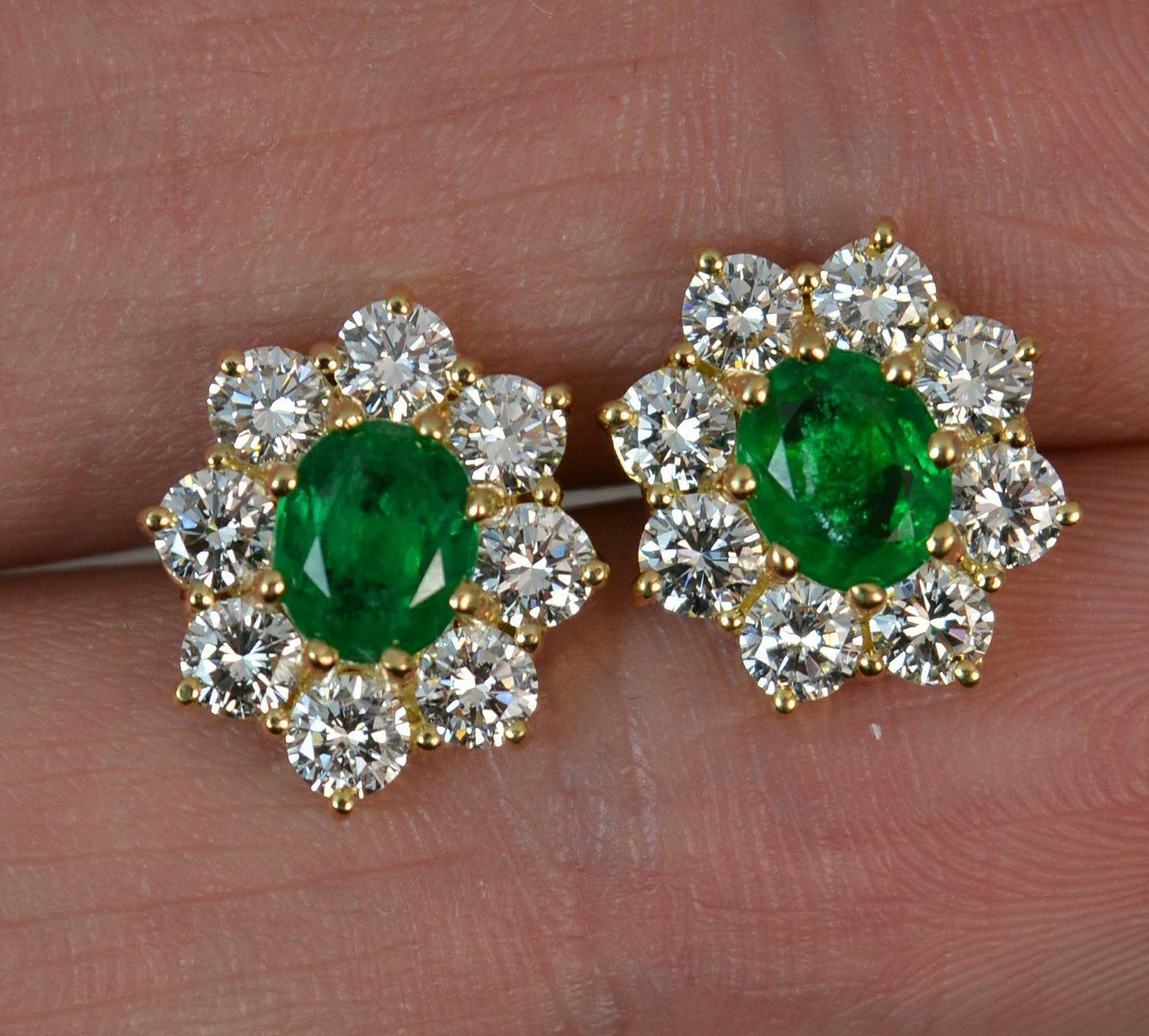 Cropp & Farr 18ct Gold Colombian Emerald 1.6ct Vs Diamond Stud Cluster Earrings 2