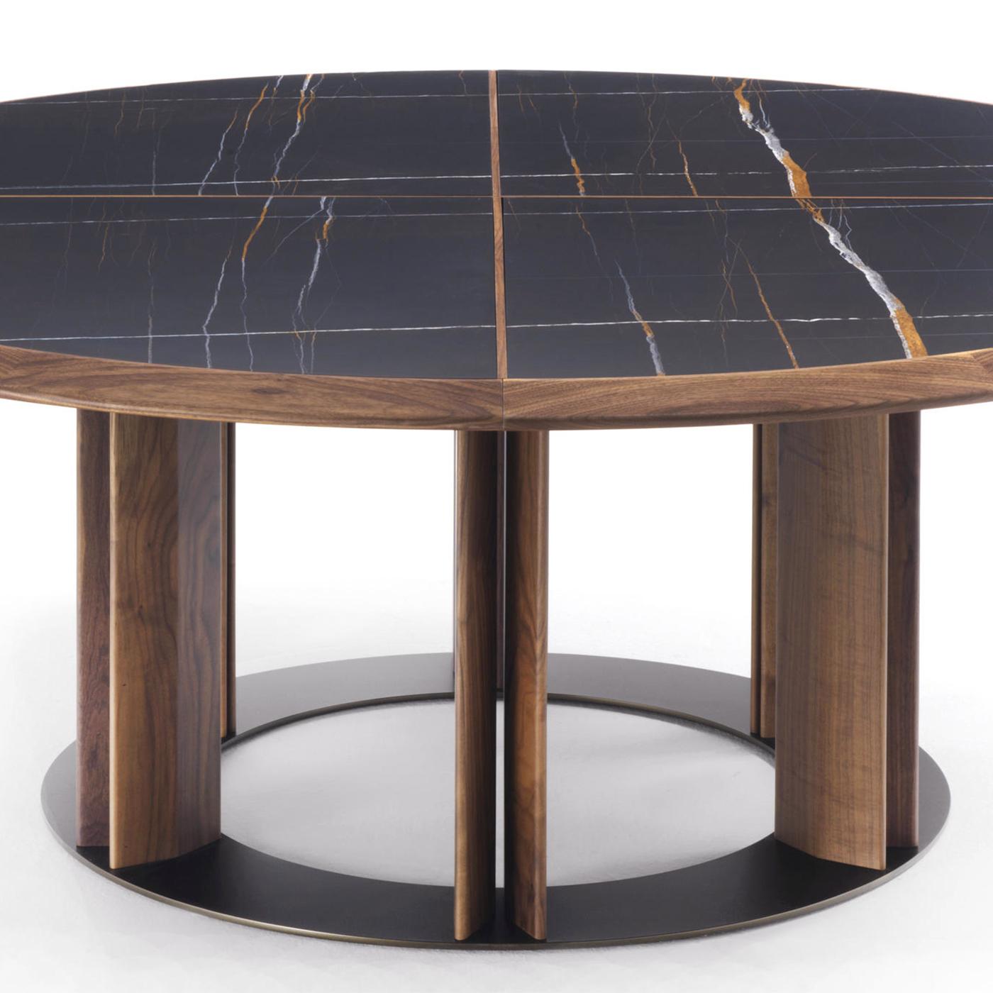 Italian Crosby Round Dining Table For Sale