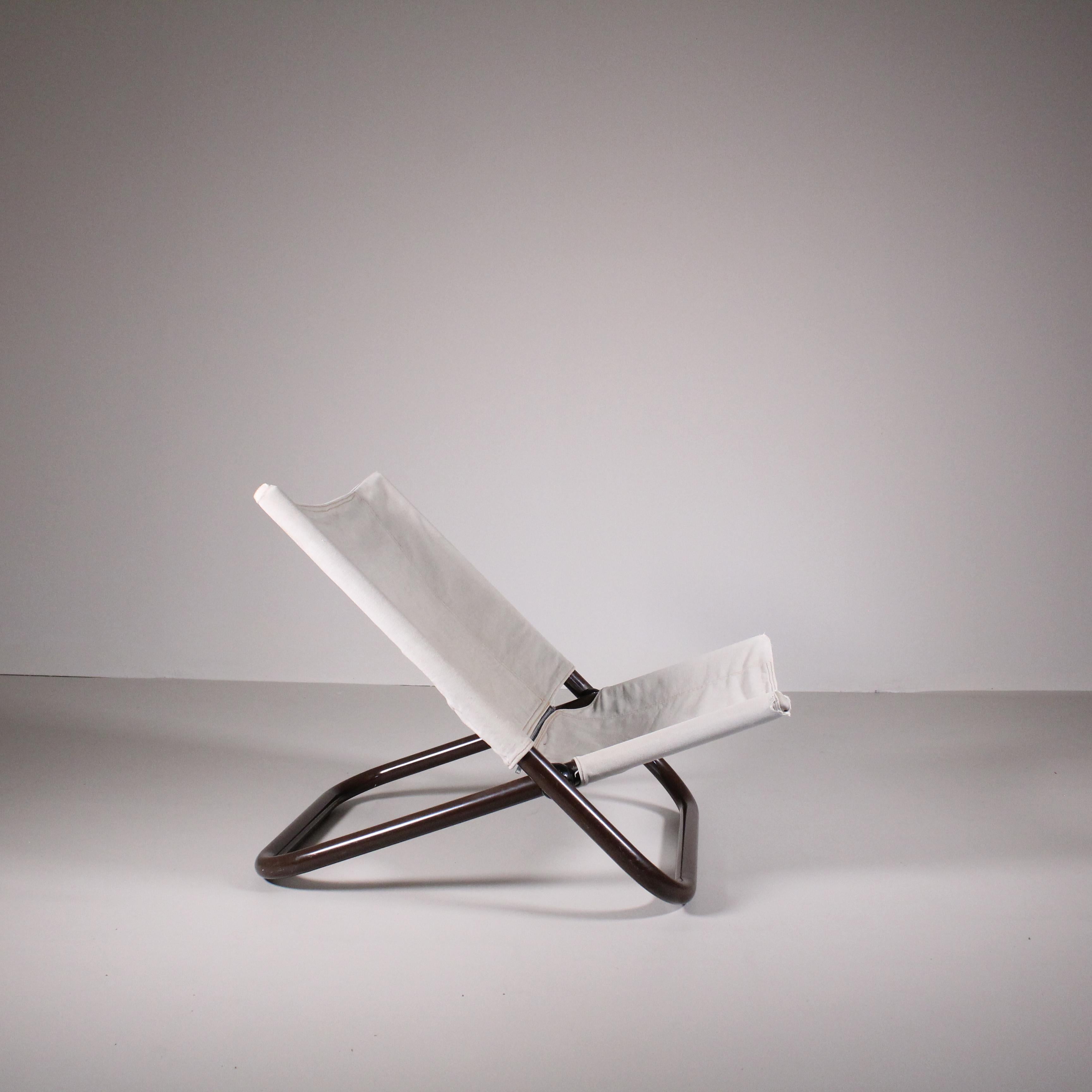 Modern Cross armchair, Marcello Cuneo, Arflex 1960 circa For Sale