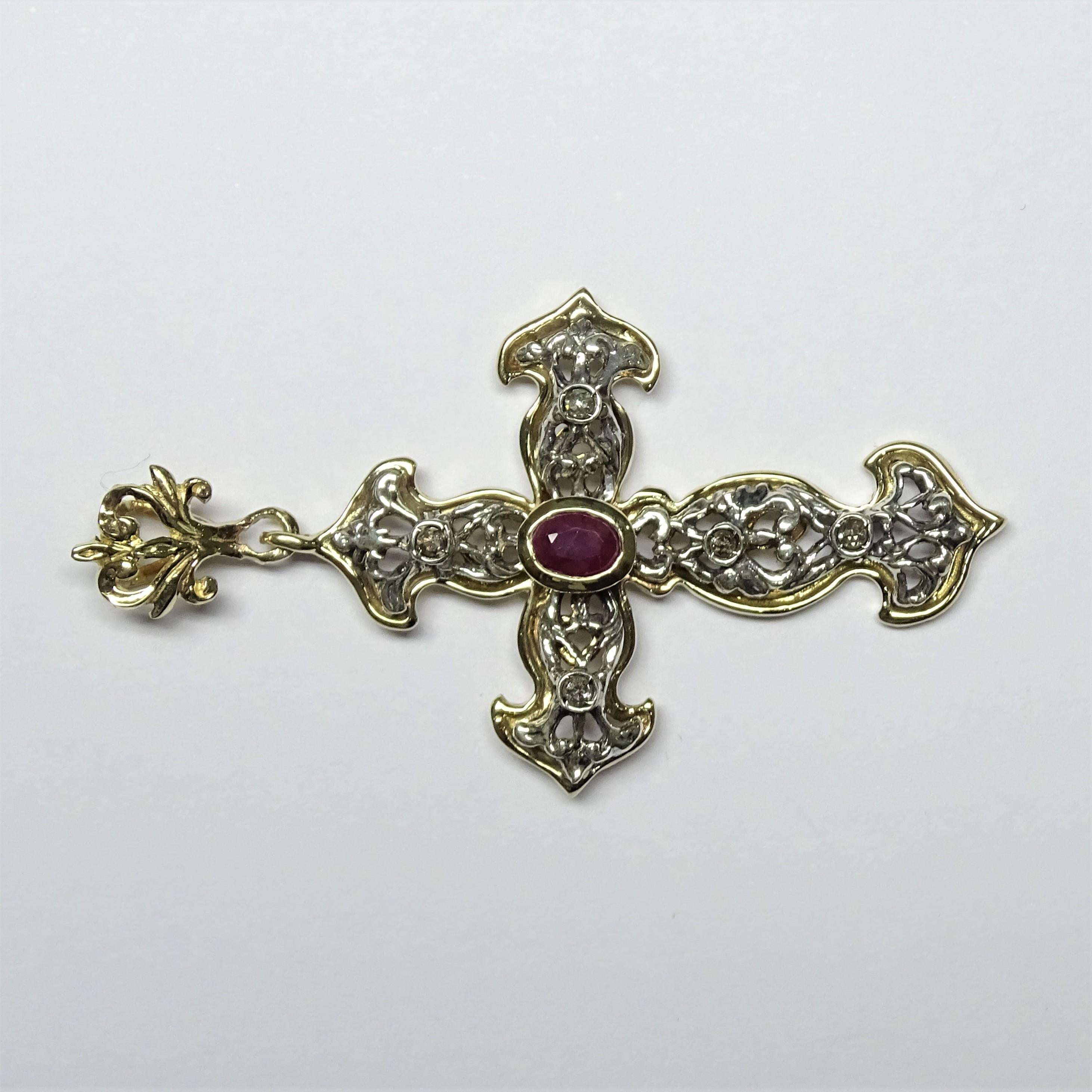 Cross Art Nouveau 0.46 Carat Round Cut Ruby 14 Karat Yellow Gold Pendant In New Condition For Sale In Marcianise, IT