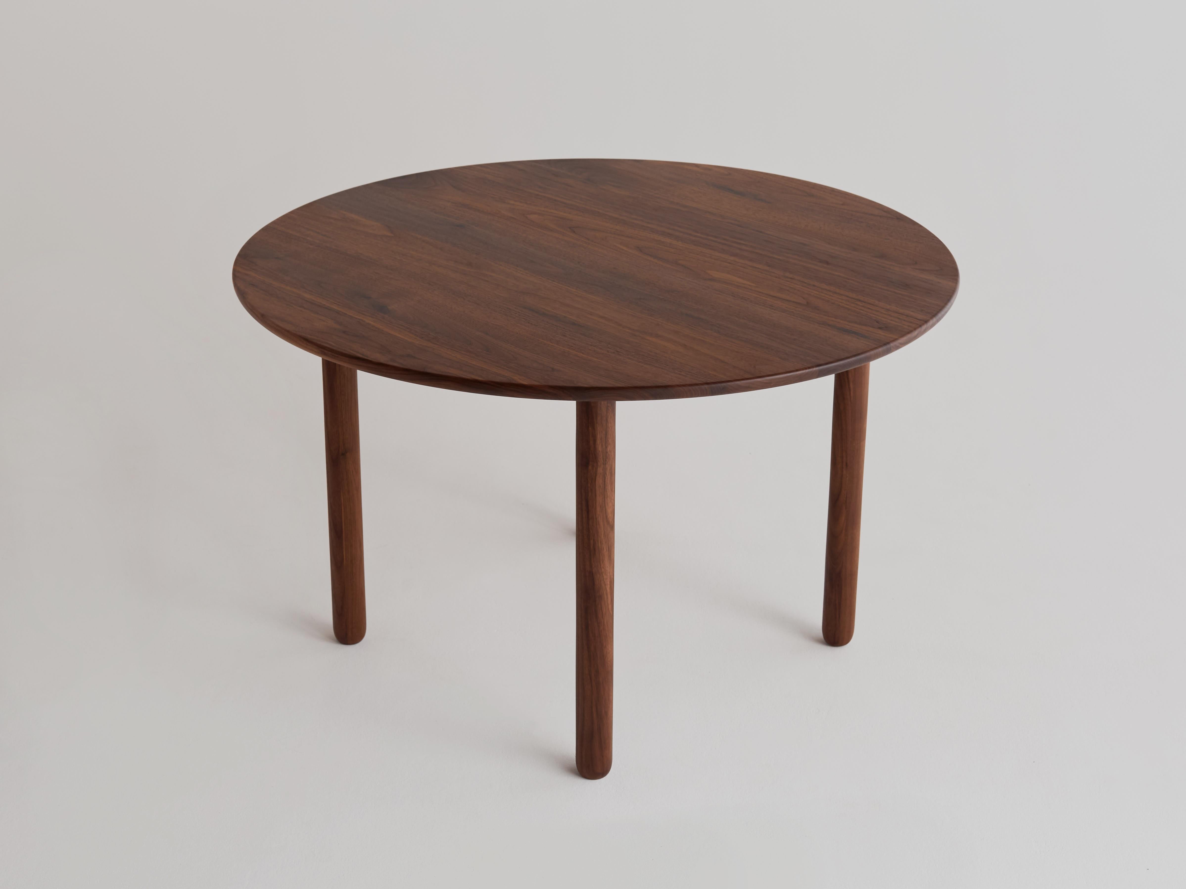 round wood dining table