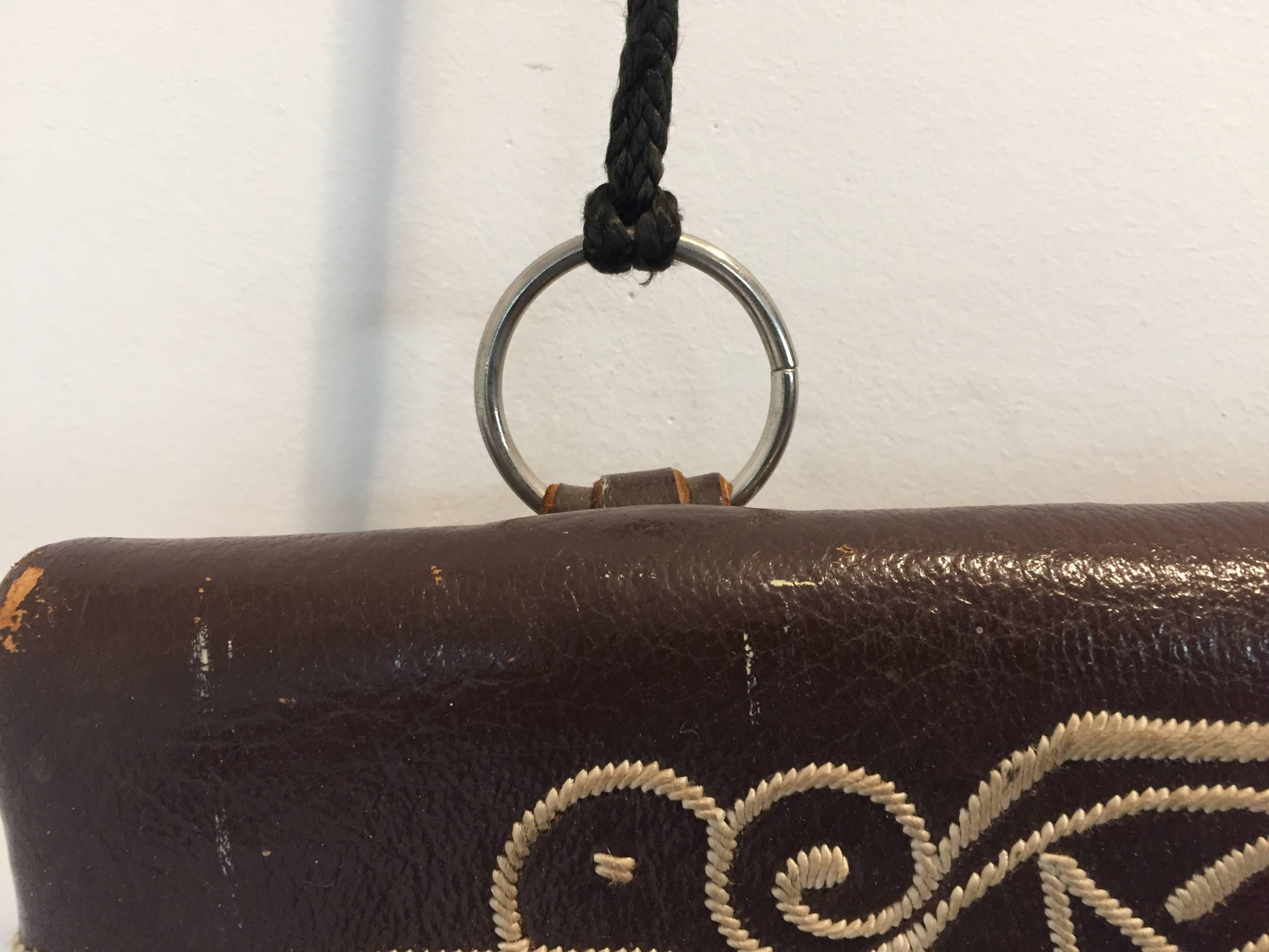 Vintage Moroccan Cross Body Leather African Bag In Good Condition For Sale In North Hollywood, CA