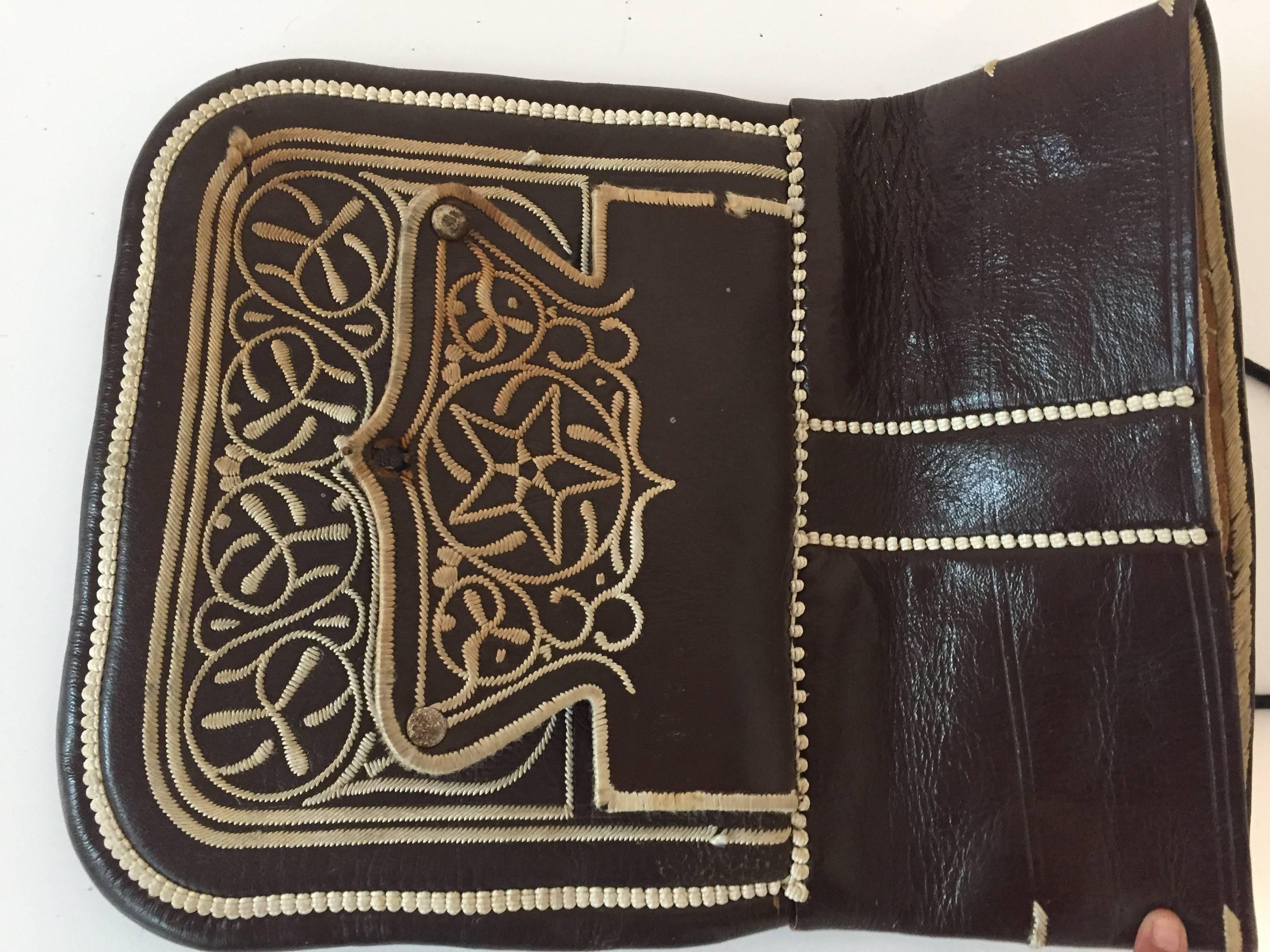 Vintage Moroccan Cross Body Leather African Bag For Sale 1