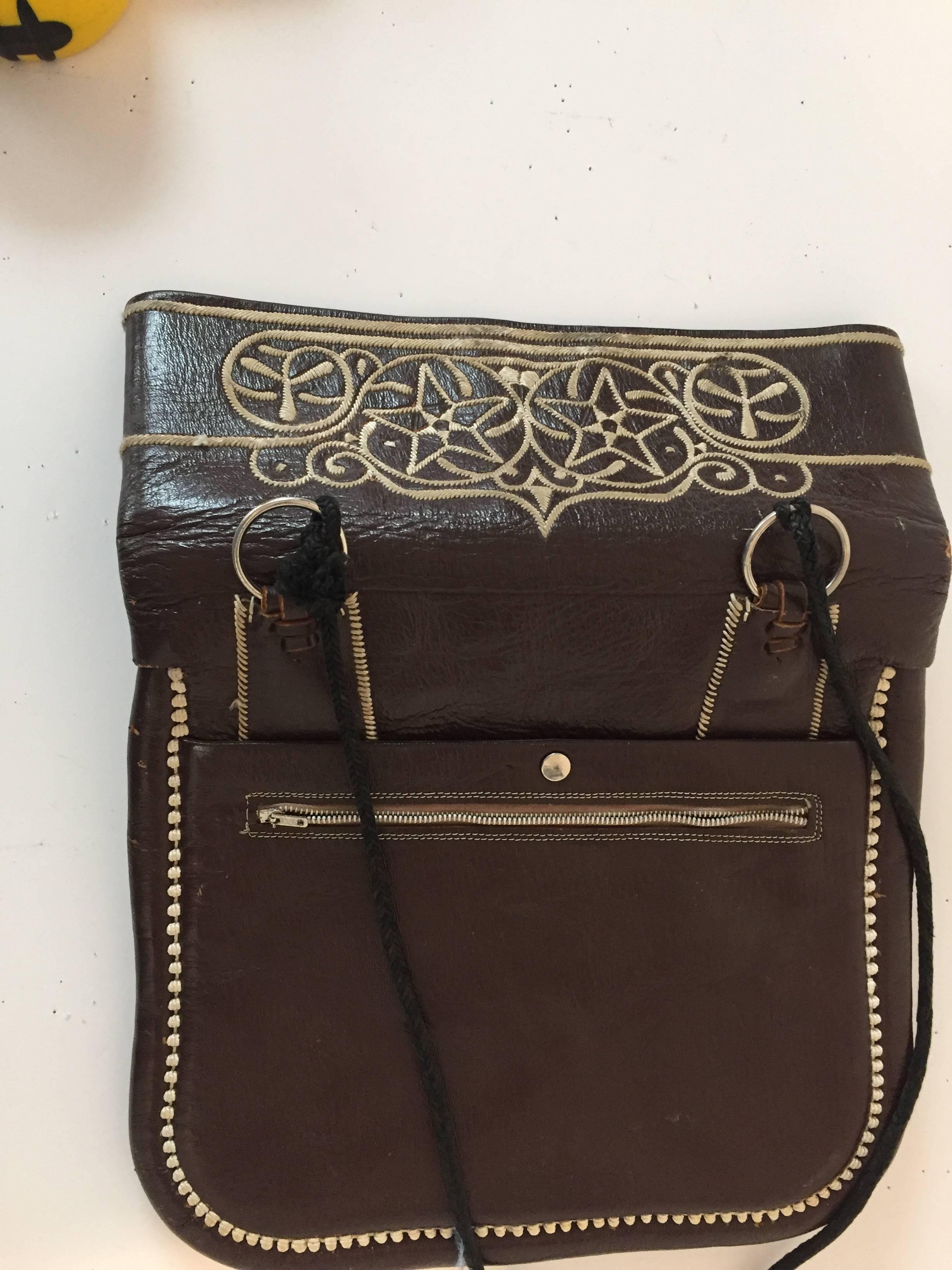 Vintage Moroccan Cross Body Leather African Bag For Sale 3