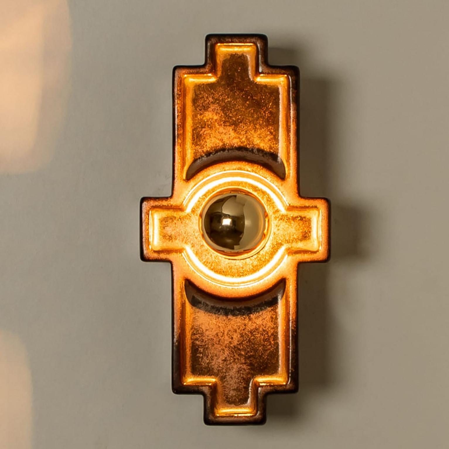 Applique in ceramica marrone Cross, Danimarca, 1970 In condizioni buone in vendita a Rijssen, NL