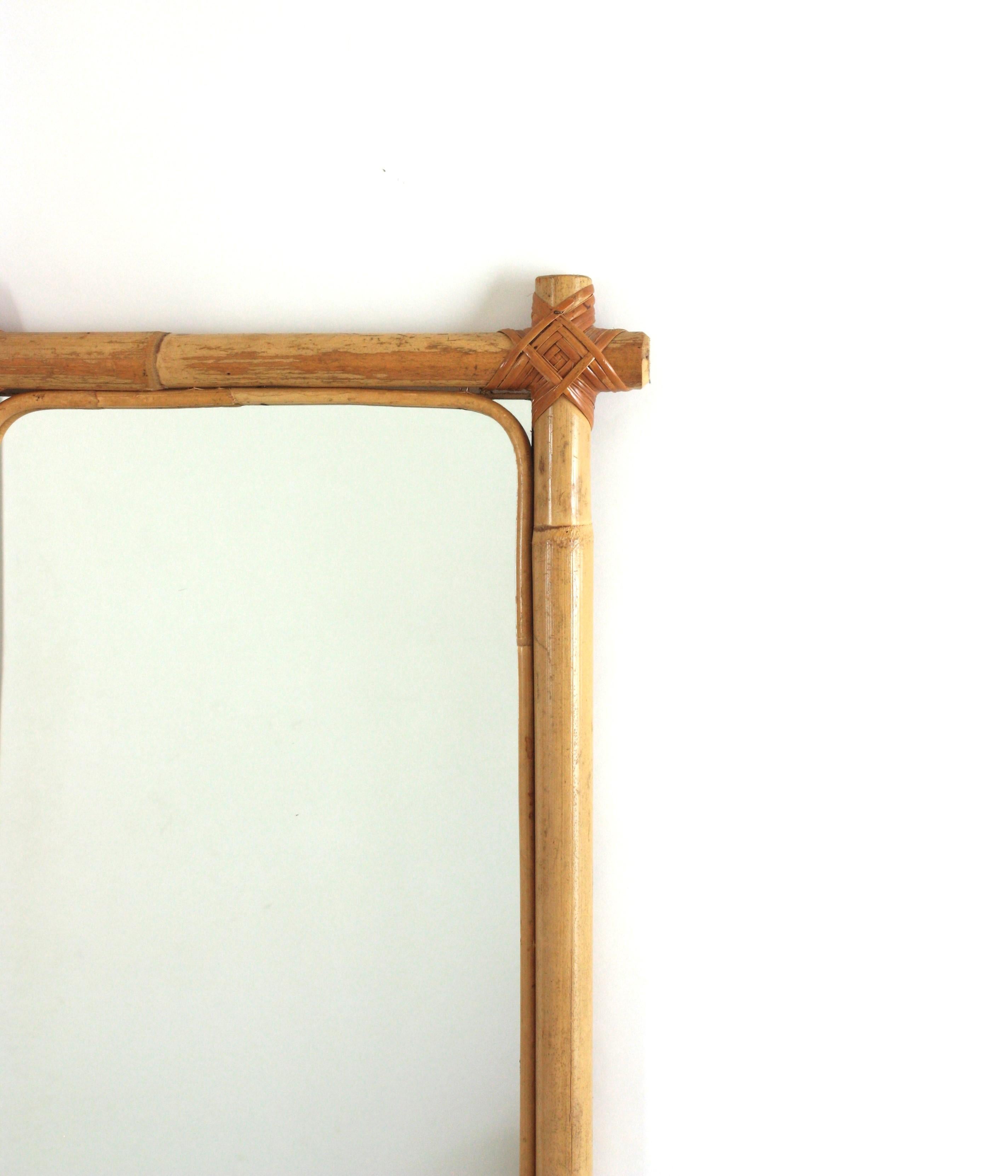 Cross-Corners Bamboo Rattan Rectangular Mirror, 1960s In Good Condition For Sale In Barcelona, ES