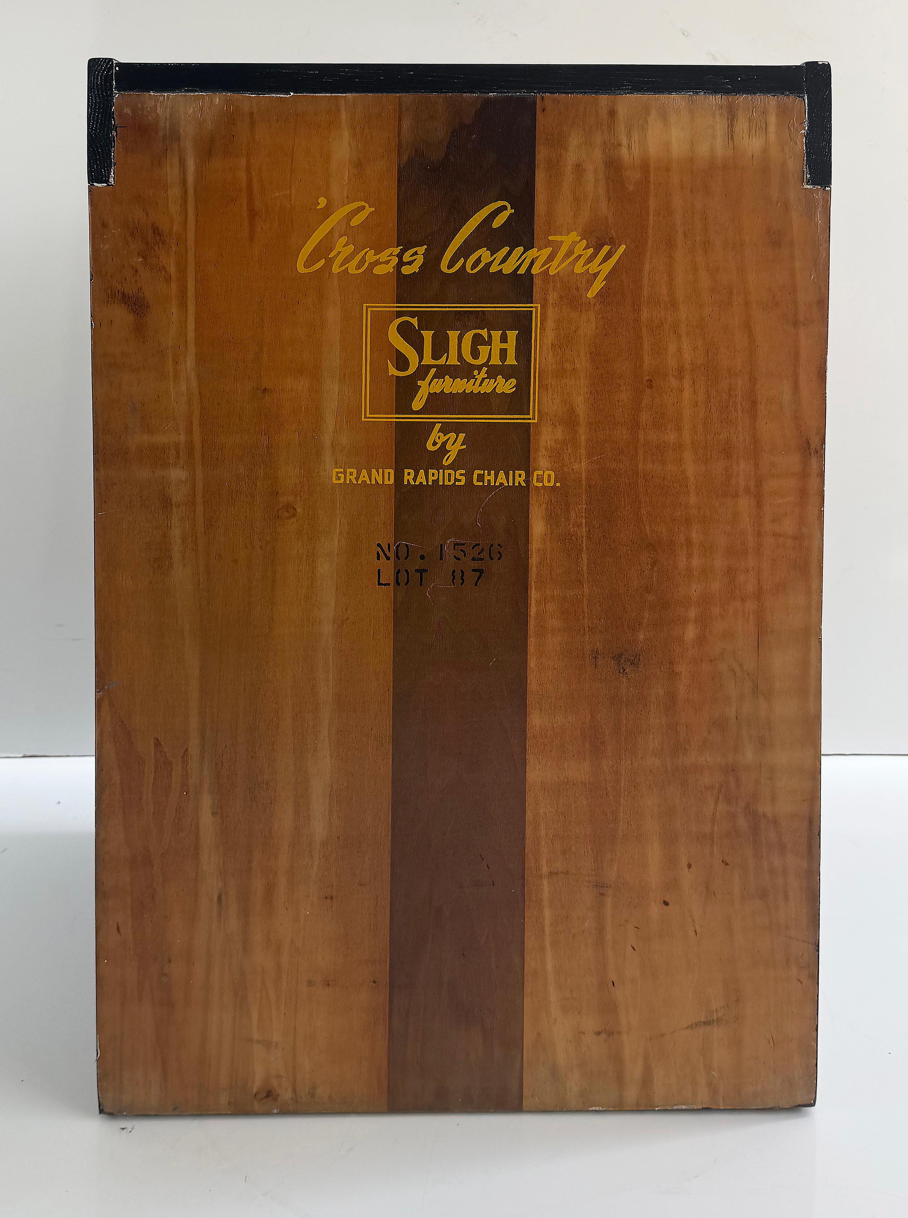 Cross Country Sligh Furniture Keramik-Nachttische, Grand Rapids Chair Co., Paar im Angebot 5