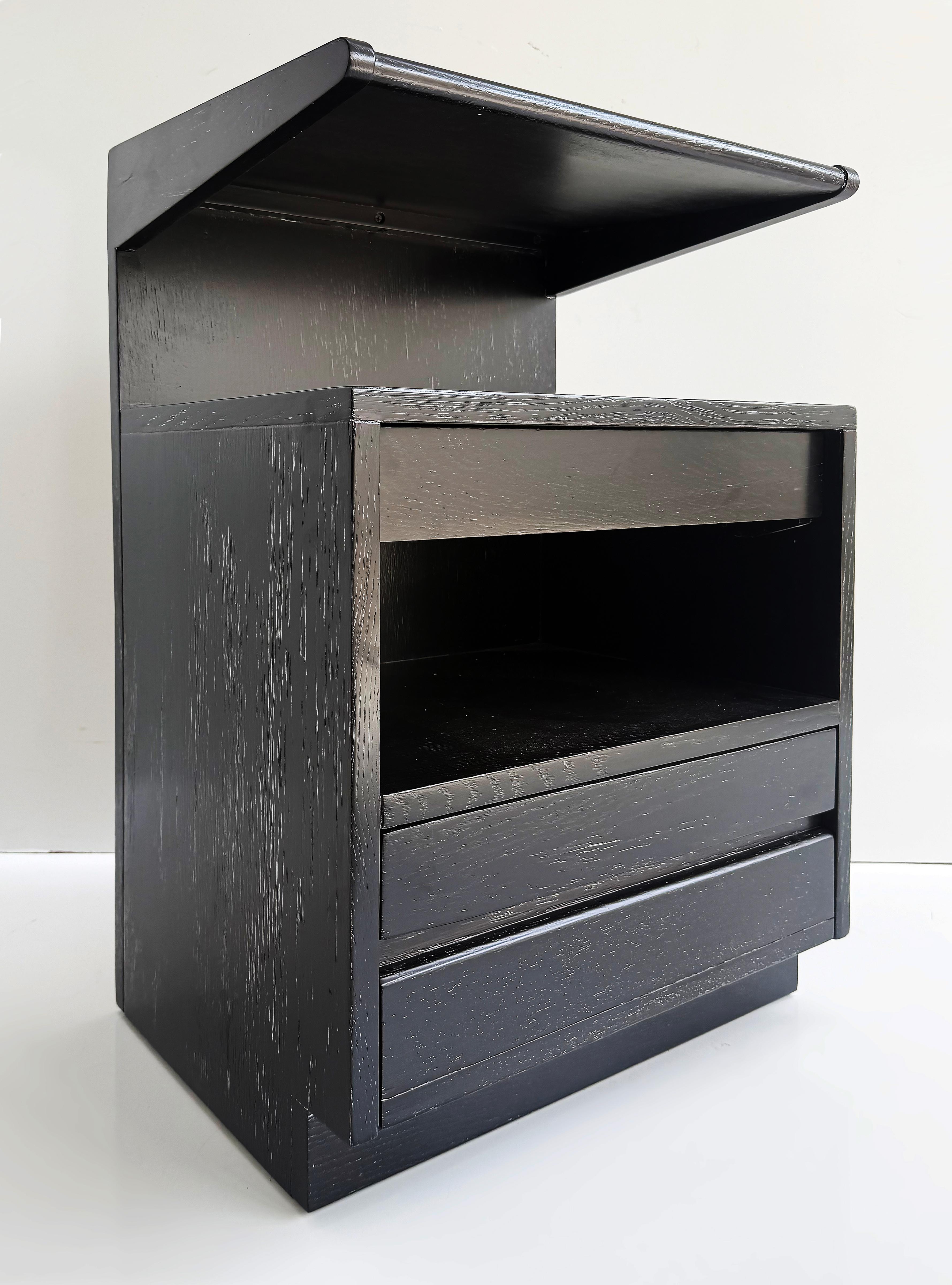 Cross Country Sligh Furniture Keramik-Nachttische, Grand Rapids Chair Co., Paar (amerikanisch) im Angebot