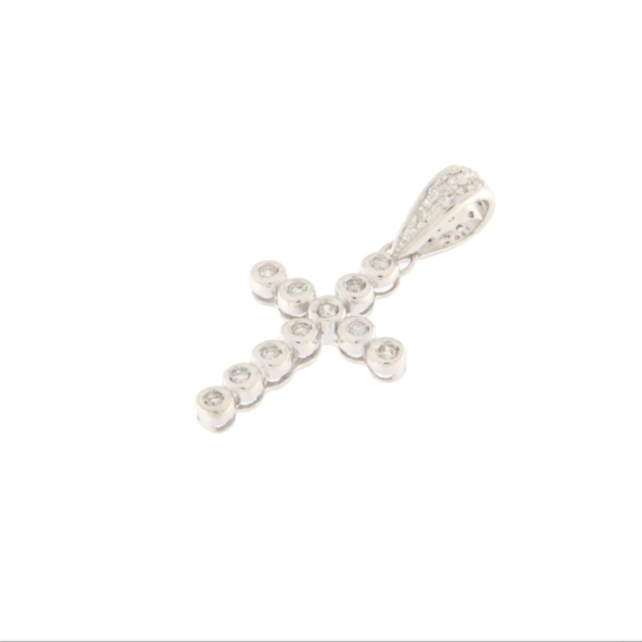 Artigiano Collana con ciondolo Cross Diamonds in oro bianco 18 carati in vendita