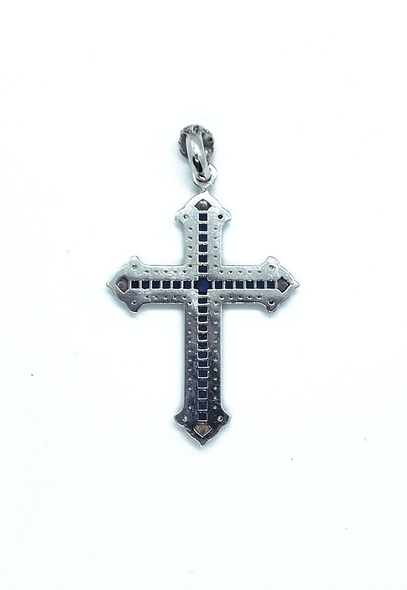 Cross Diamanten, Saphire, 18 kt Weißgold für Damen oder Herren im Angebot