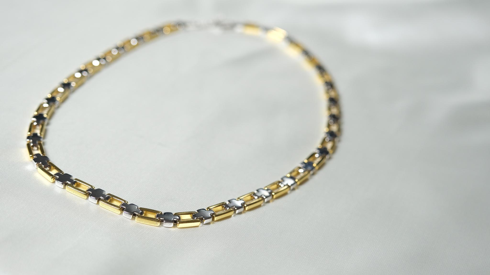Modern Cross Link Necklace II, 18k Gold, White Gold For Sale