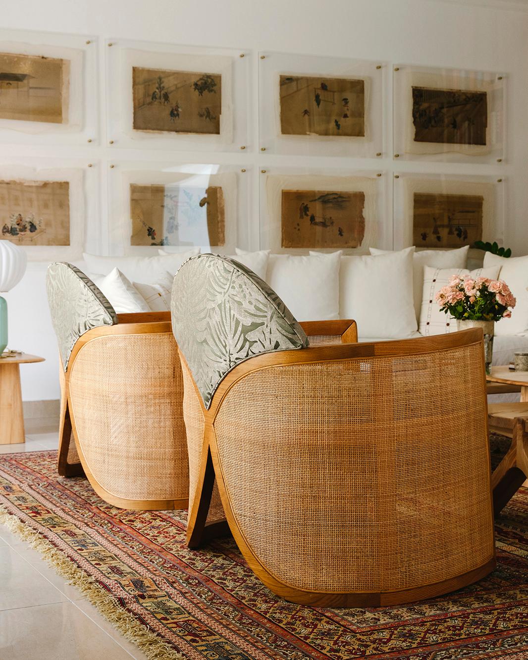 Sillón moderno único de madera de roble Cane Weaving Cross My Heart de Carla Baz
Dimensiones: An 85 x Pr 70 x Al 82 CM
Peso: 30 kg
Material: Roble francés, Fabricado totalmente a mano en madera maciza de roble francés con tejido de
