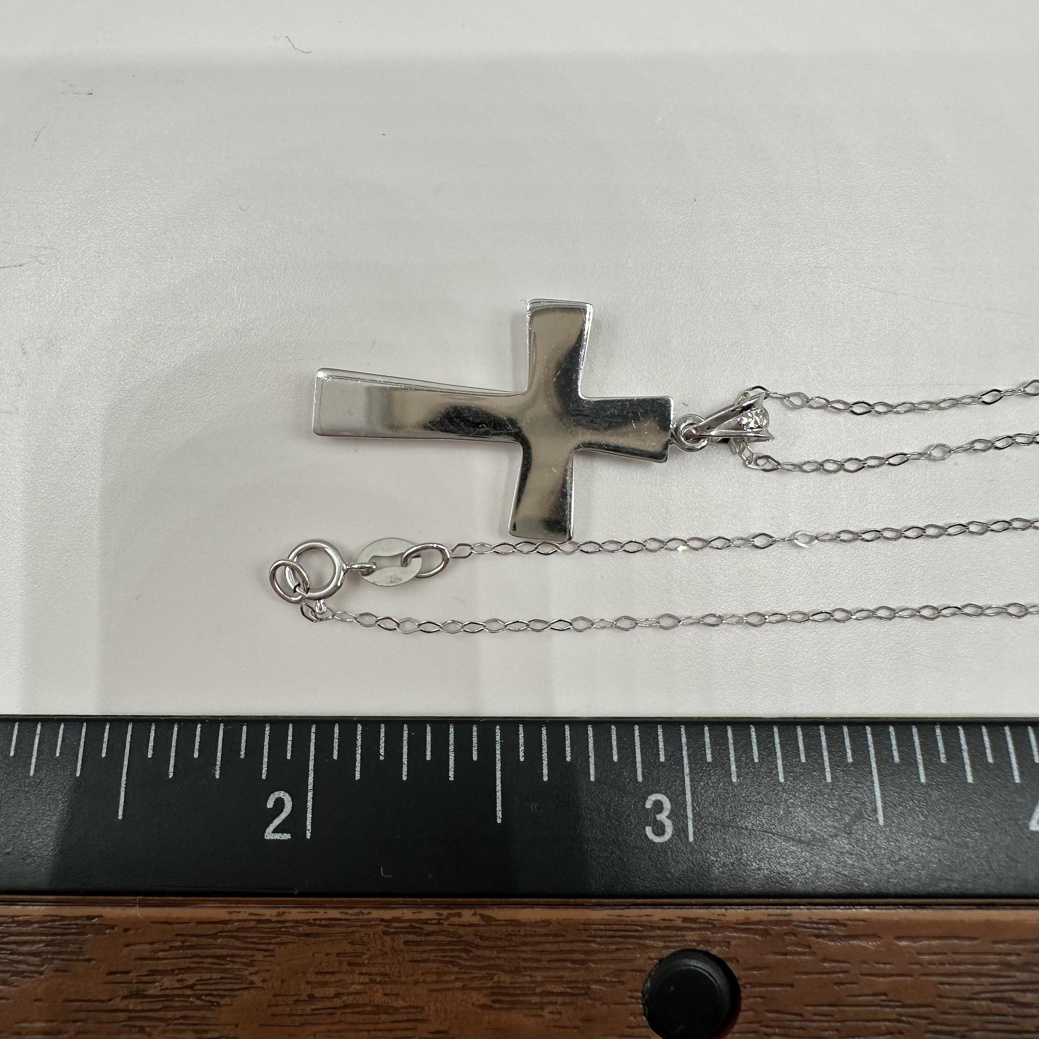 Cross Necklace in 14kt White Gold - 16