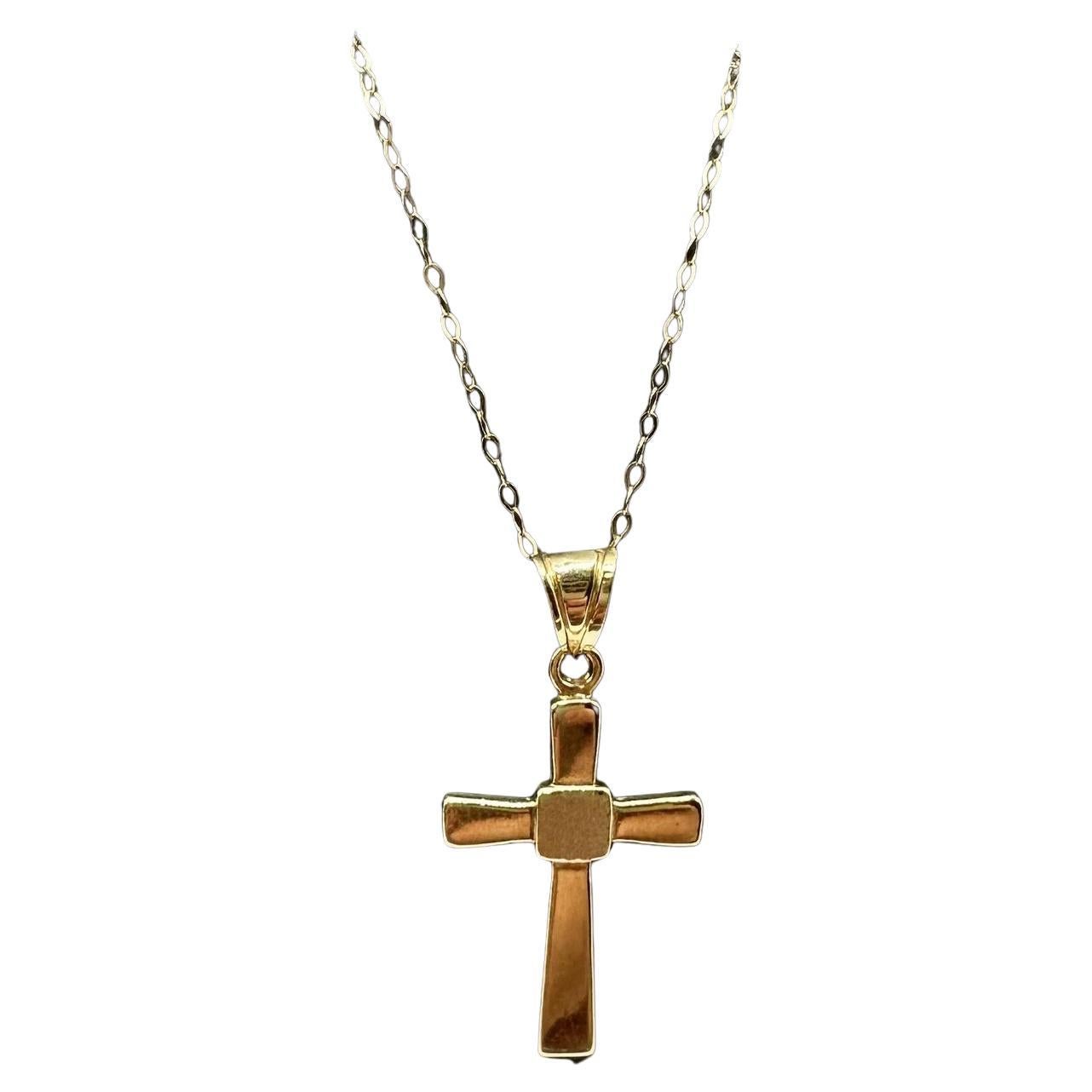 Cross Necklace in 14kt Yellow Gold – 18in, Excellent Condition