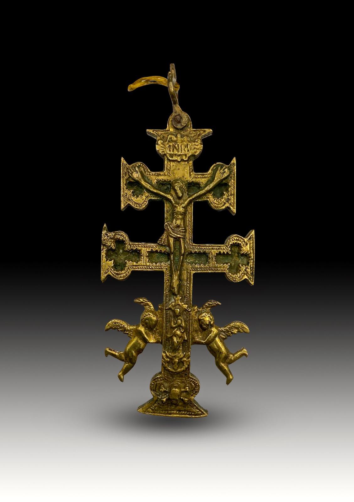 Kreuz von Caravaca aus dem 17. Jahrhundert (Handgefertigt) im Angebot