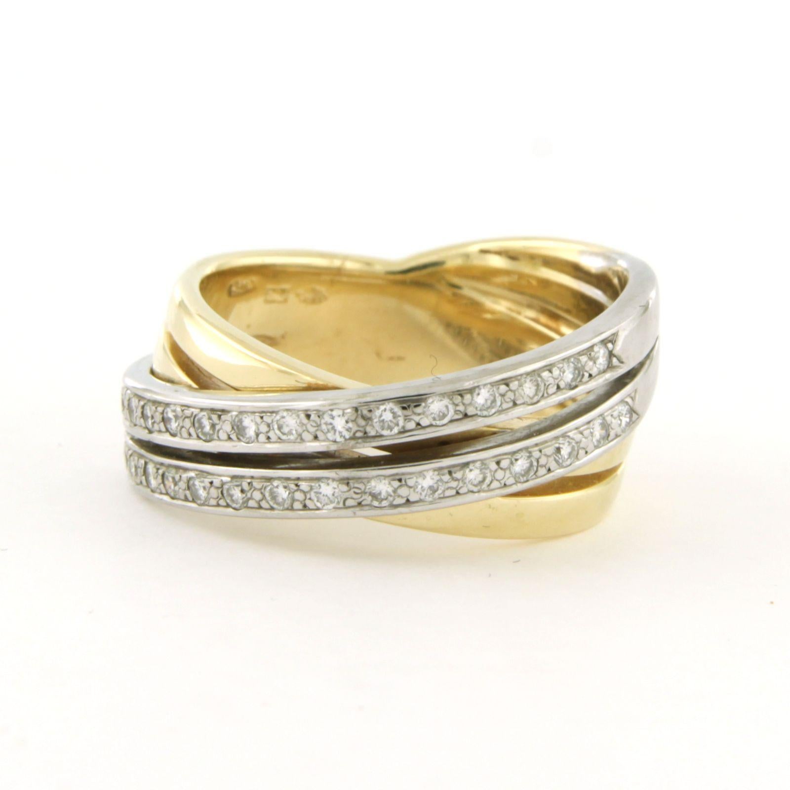 Anillo cruzado de oro bicolor de 14k engastado con diamantes talla brillante total aproximadamente 0,33ct - F/G - VS/SI - talla del anillo US 7.25 - EU 17.5(55)

Descripción detallada

la parte superior del anillo mide 9,0 mm de ancho y 4,0 mm de
